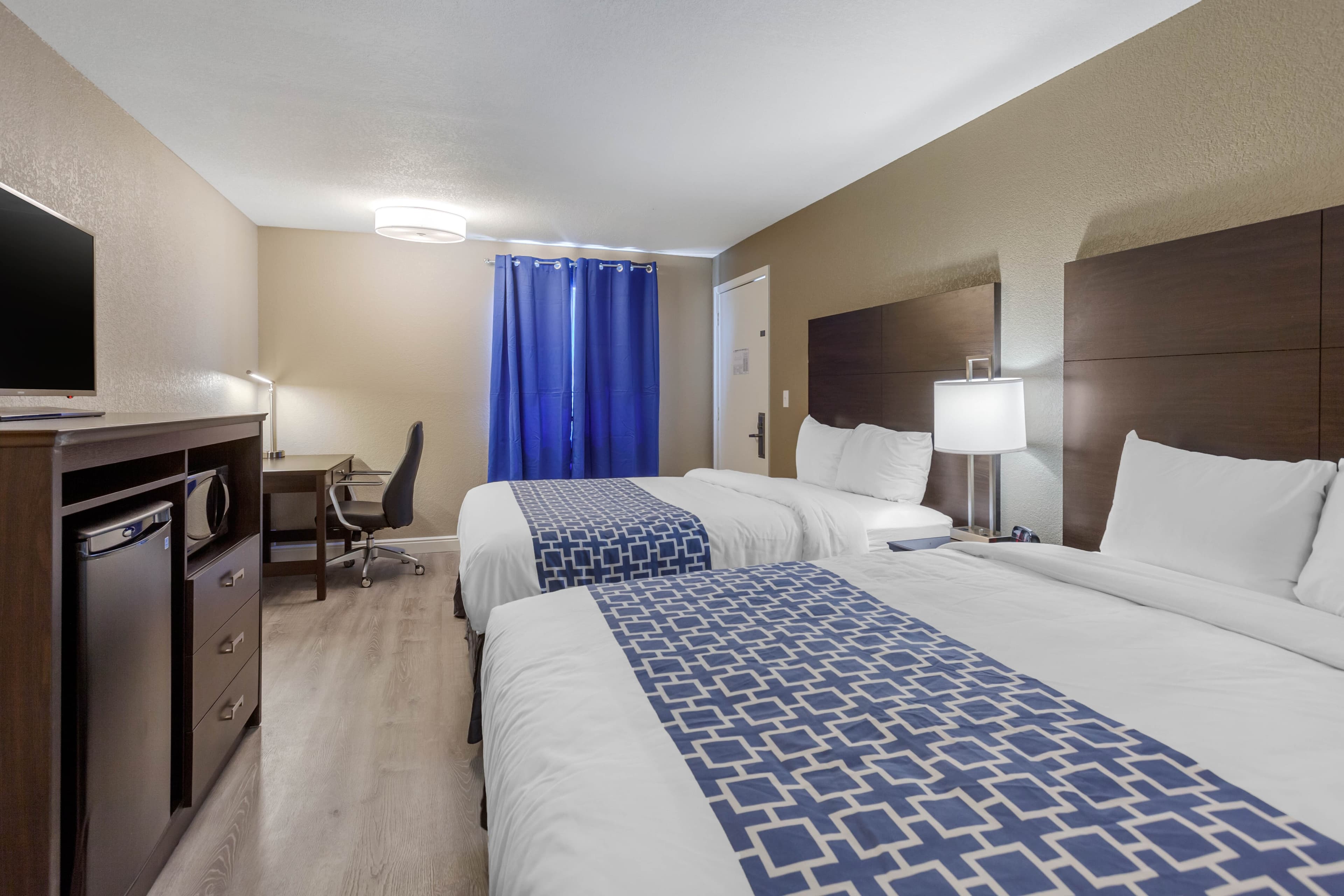 Rodeway Inn & Suites Ontario — 23