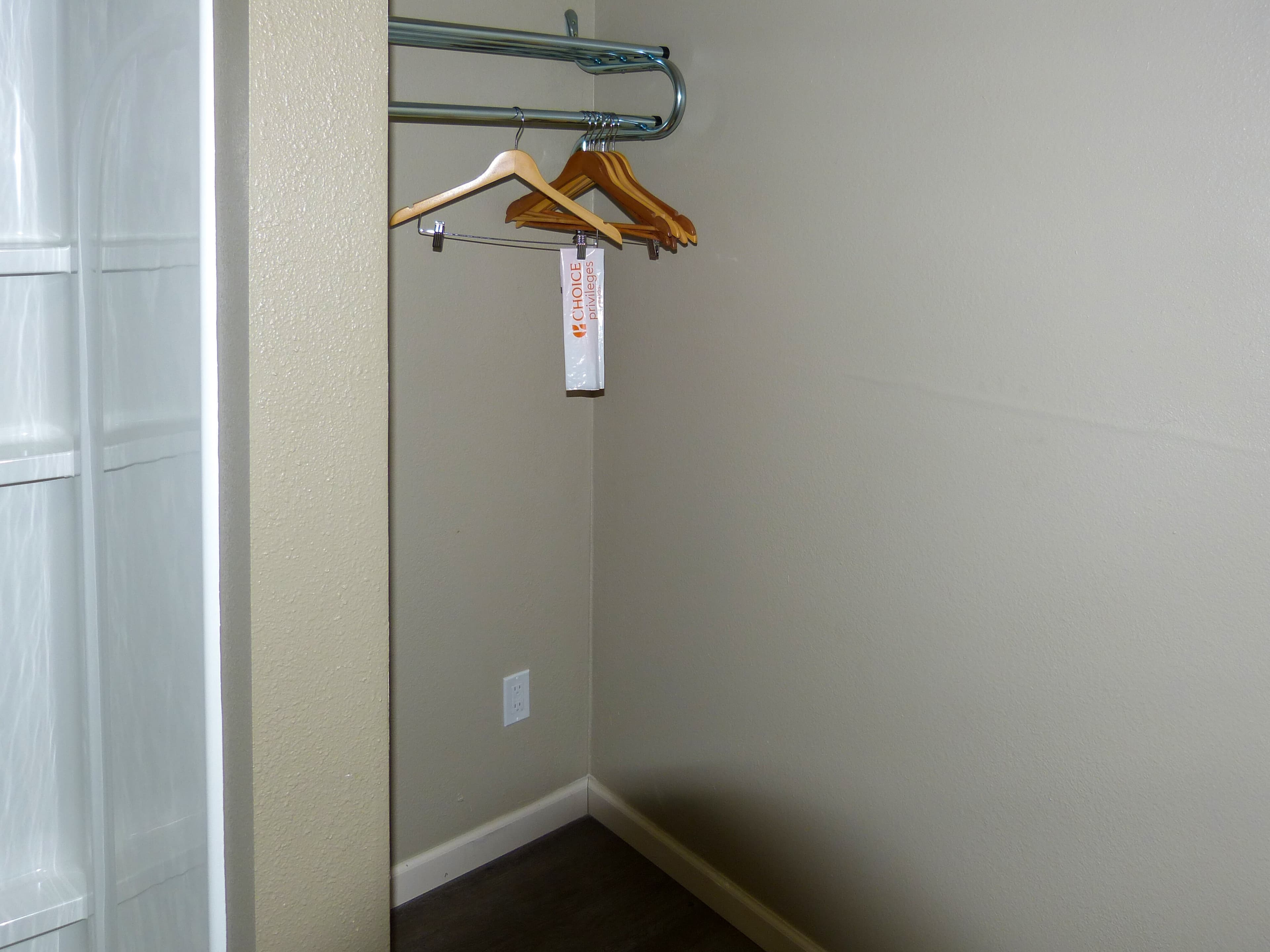 Rodeway Inn & Suites Ontario — 7