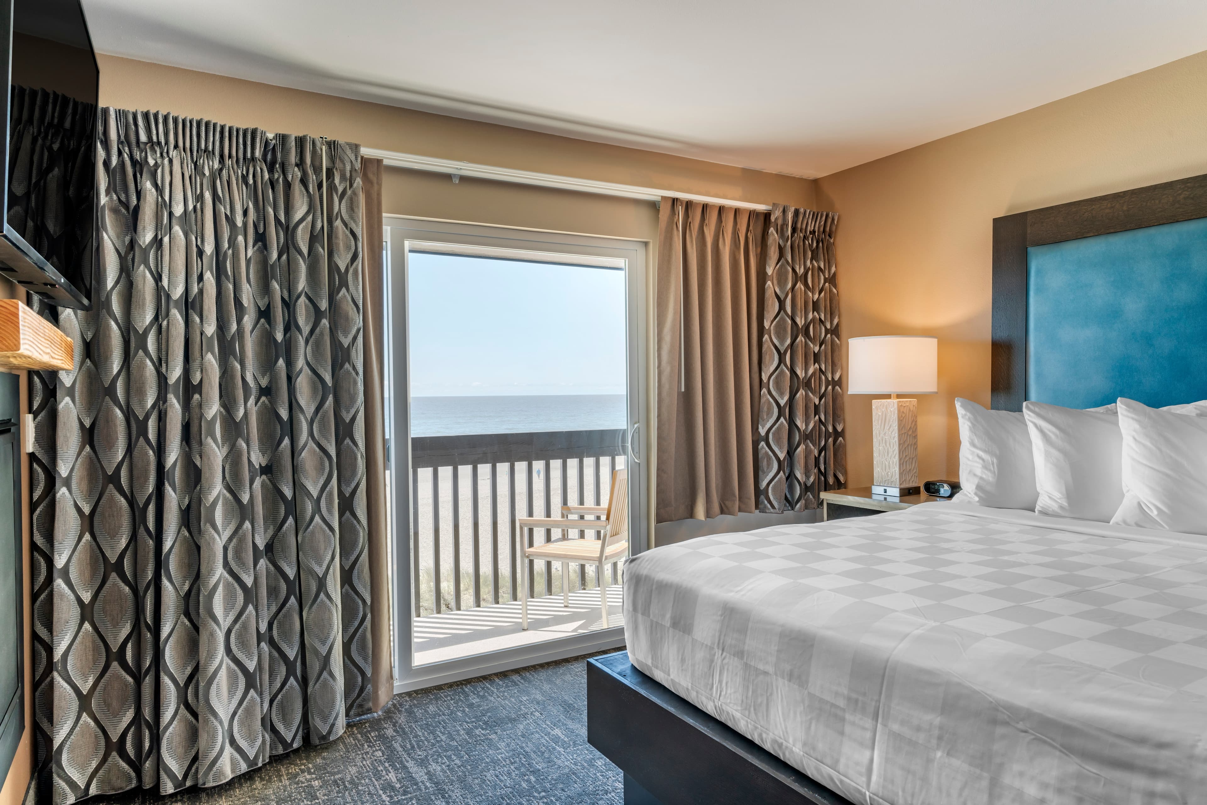 Lincoln Sands Oceanfront Resort, an Ascend Collection Hotel - Image 4