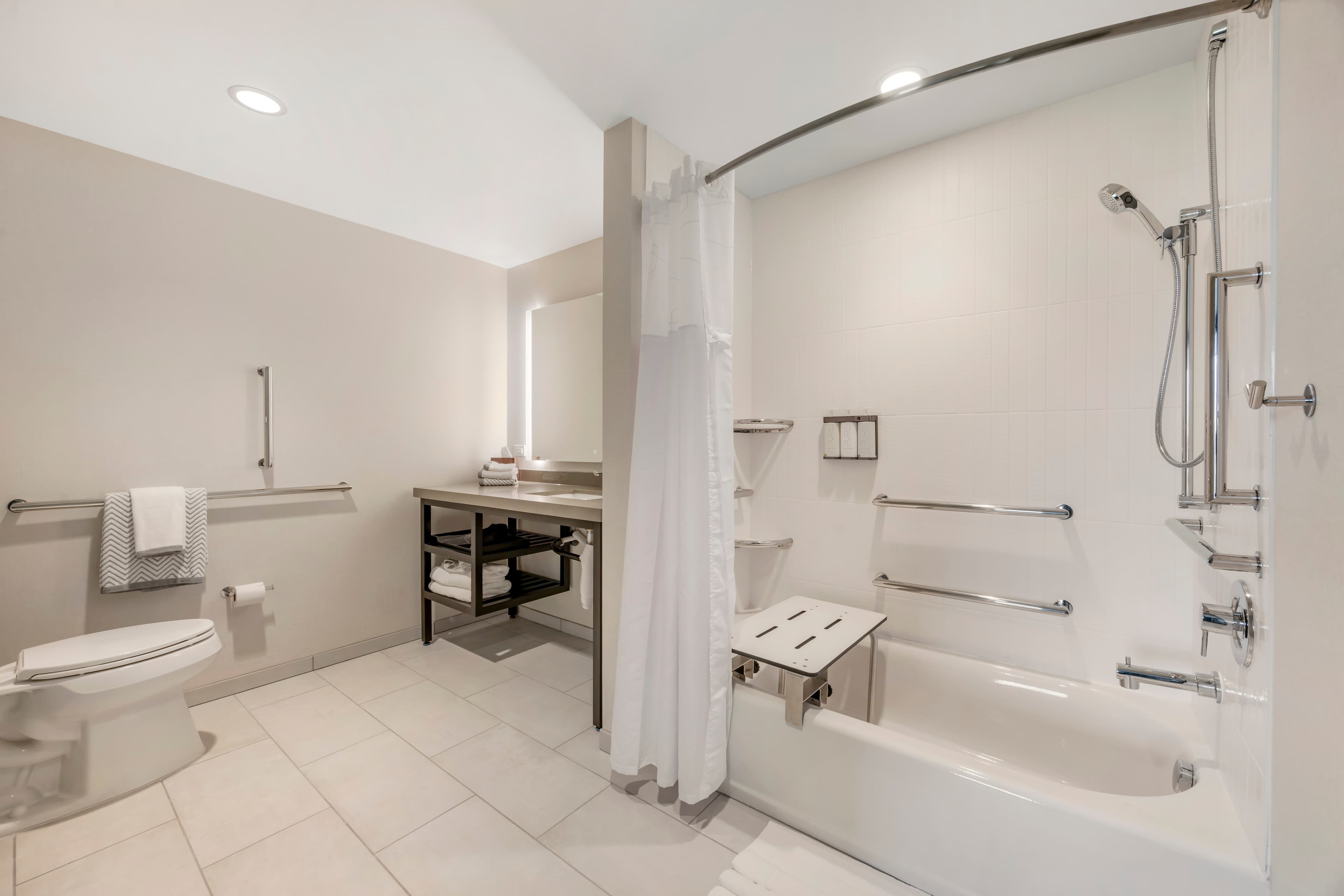 Cambria Hotel Portland - Pearl District - Image 5