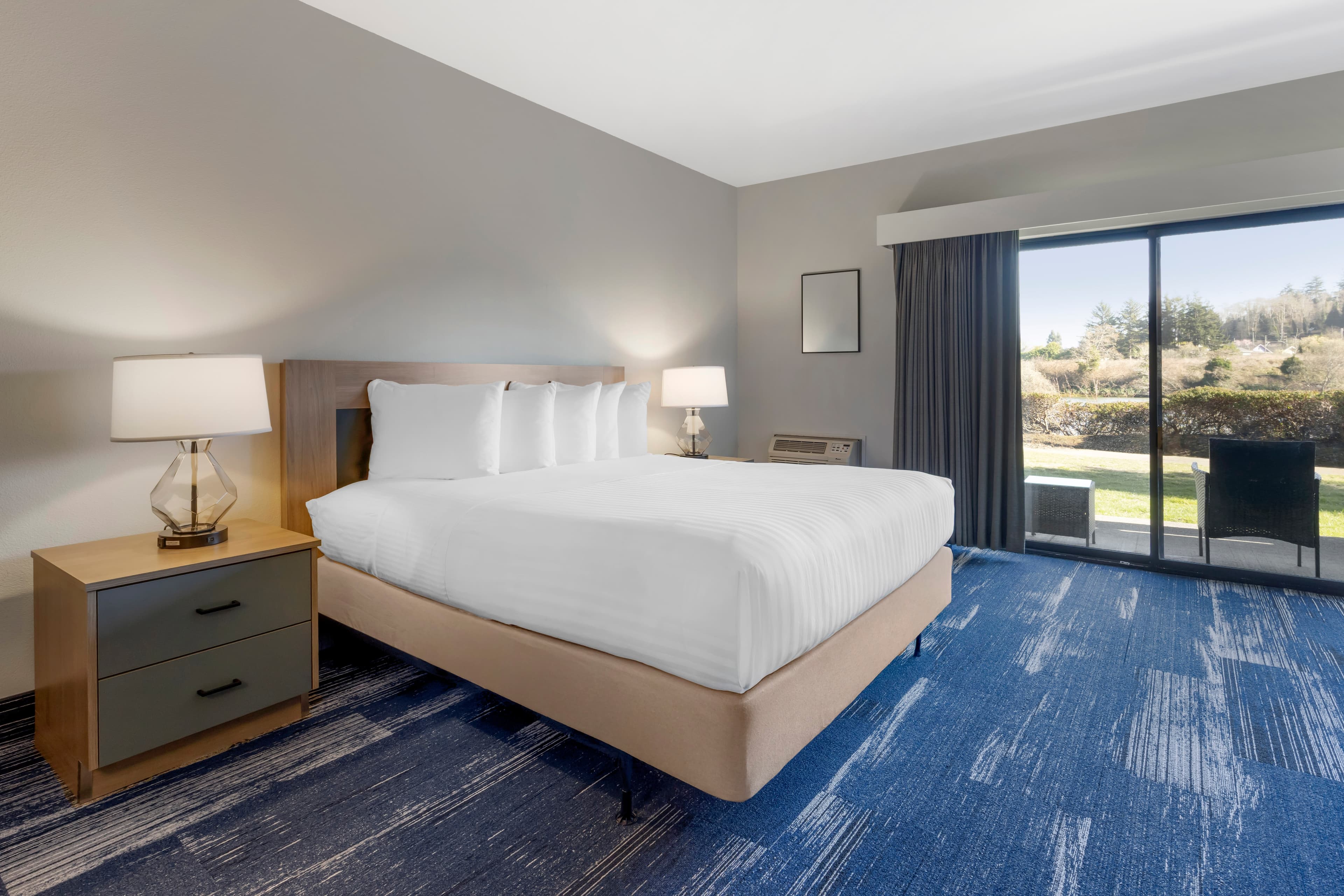 Edgewater Inn and Suites, an Ascend Collection Hotel — 18