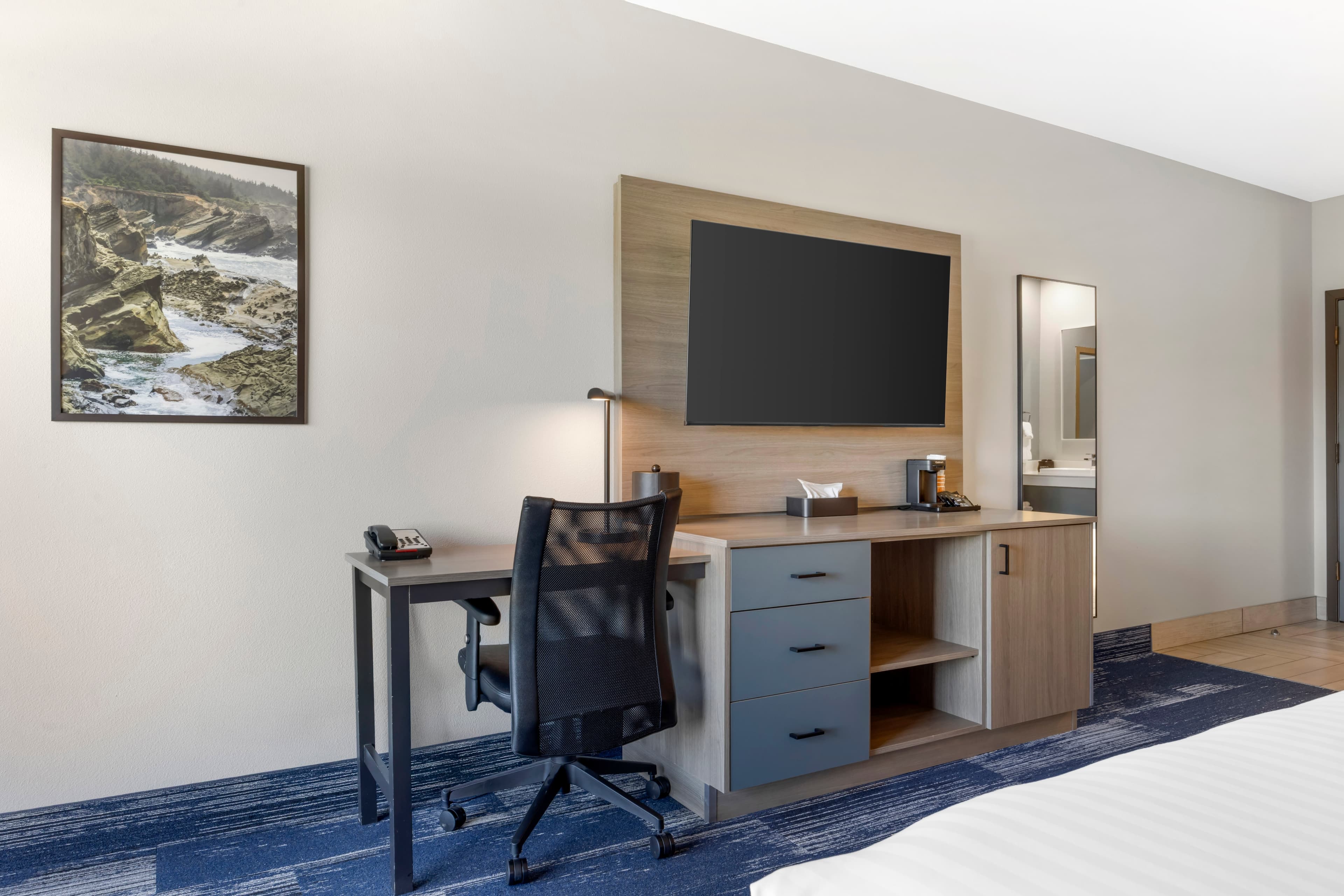 Edgewater Inn and Suites, an Ascend Collection Hotel — 20