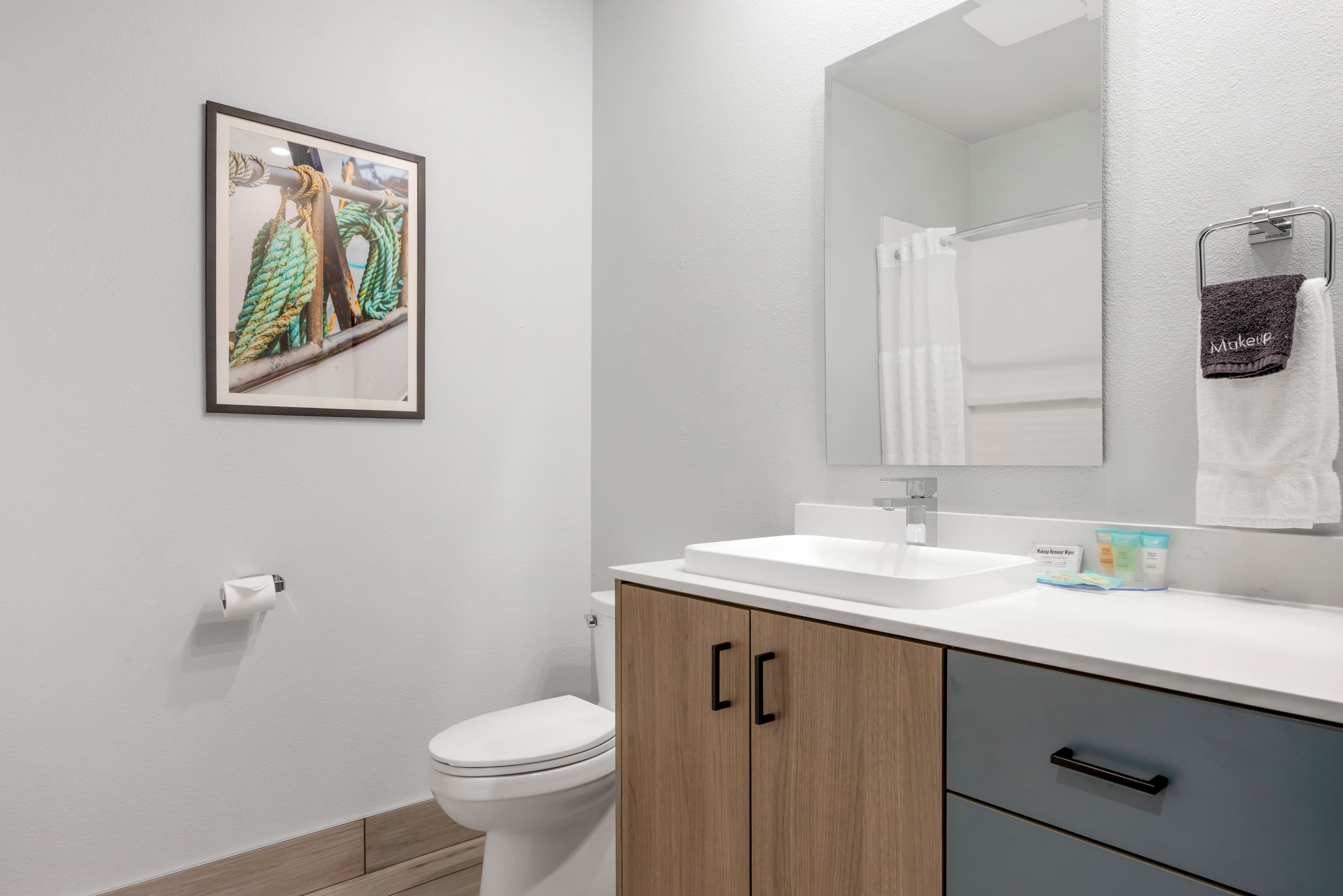 Edgewater Inn and Suites, an Ascend Collection Hotel — 46