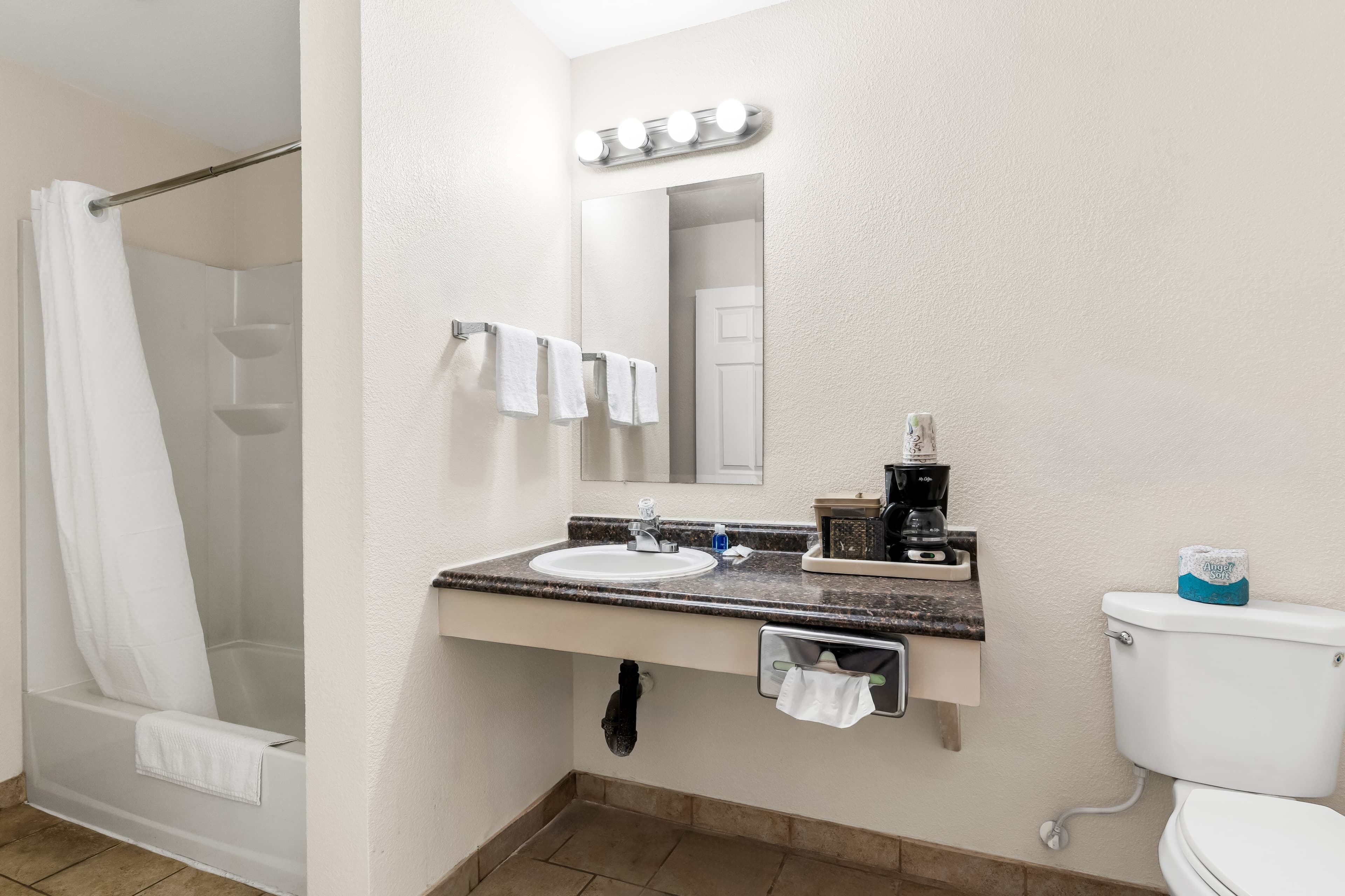 Rodeway Inn Hermiston - Umatilla — 10