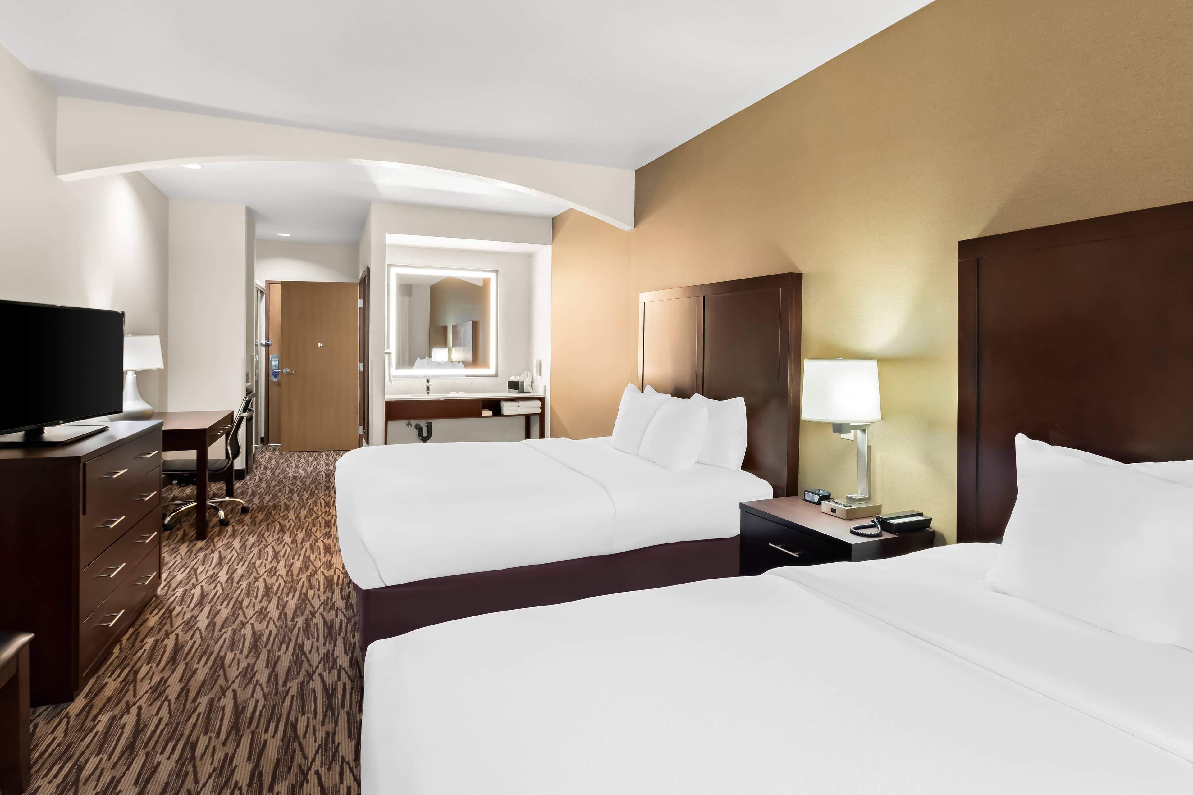Comfort Suites Portland Airport — 7
