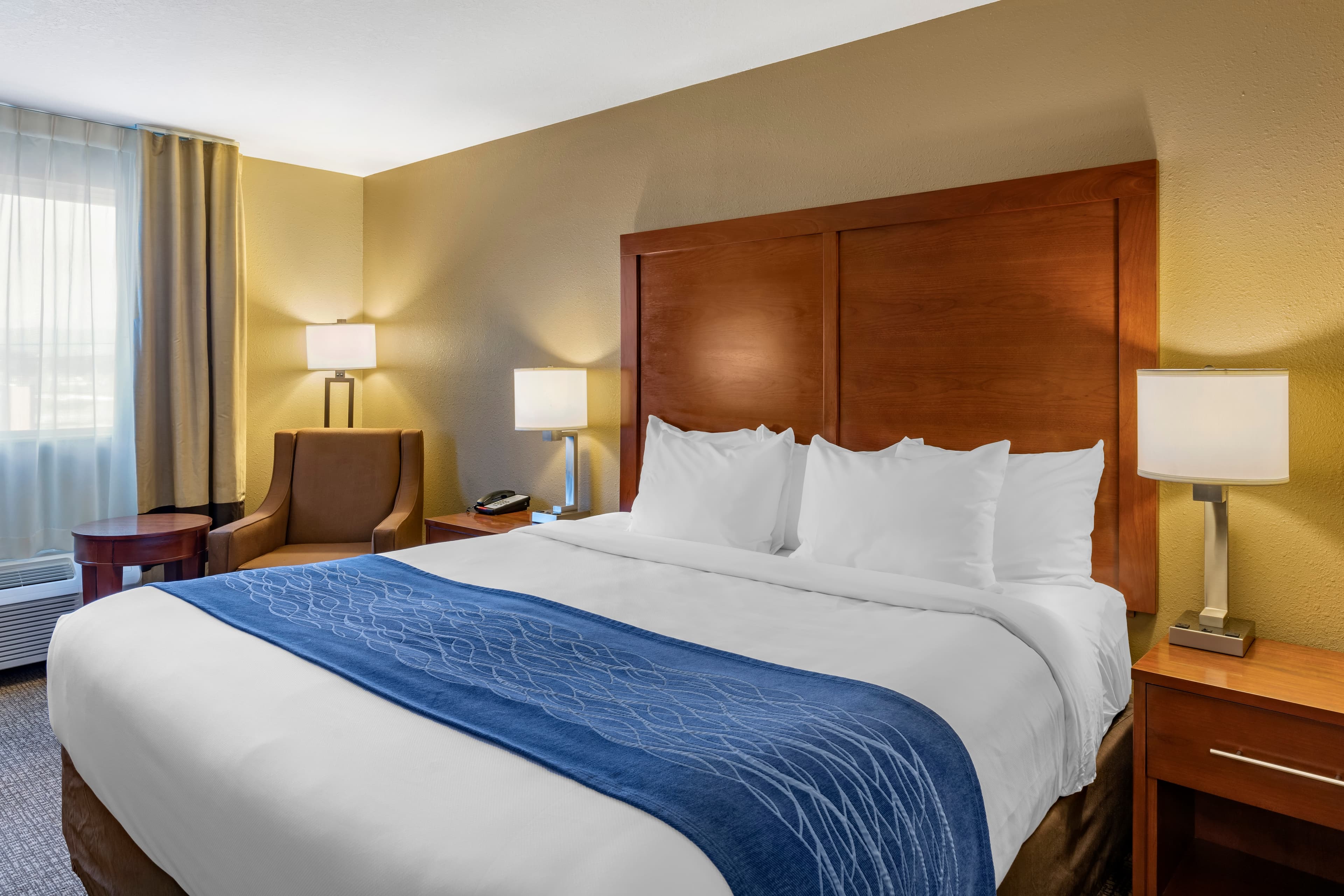 Comfort Inn Roseburg — 6