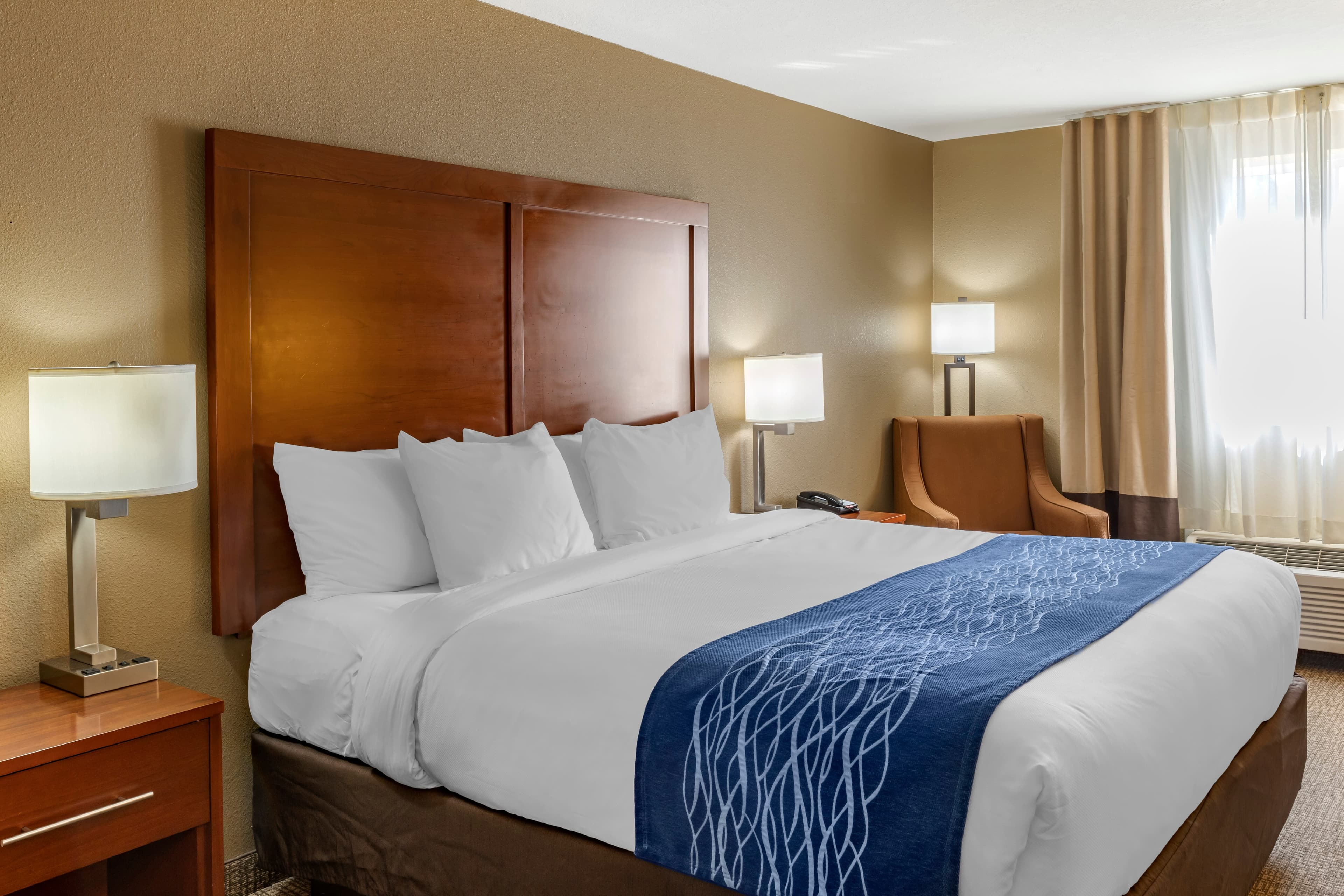 Comfort Inn Roseburg — 10