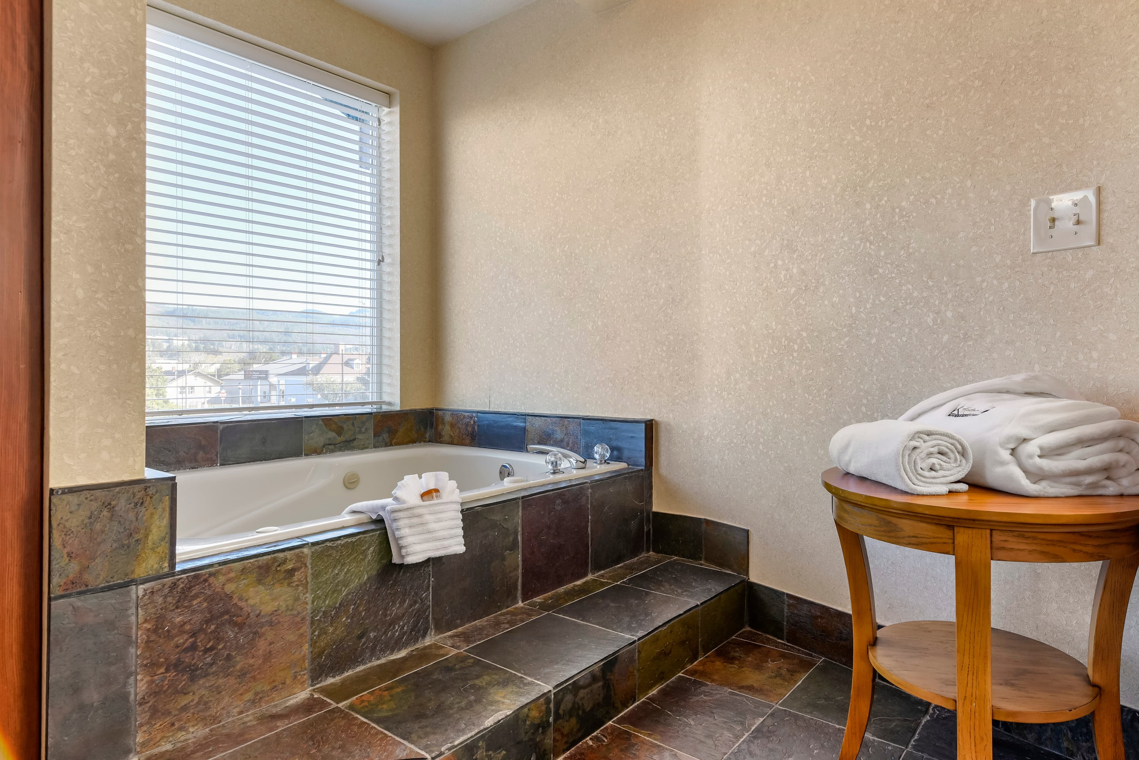 Kathryn Riverfront Inn, an Ascend Collection Hotel — 27