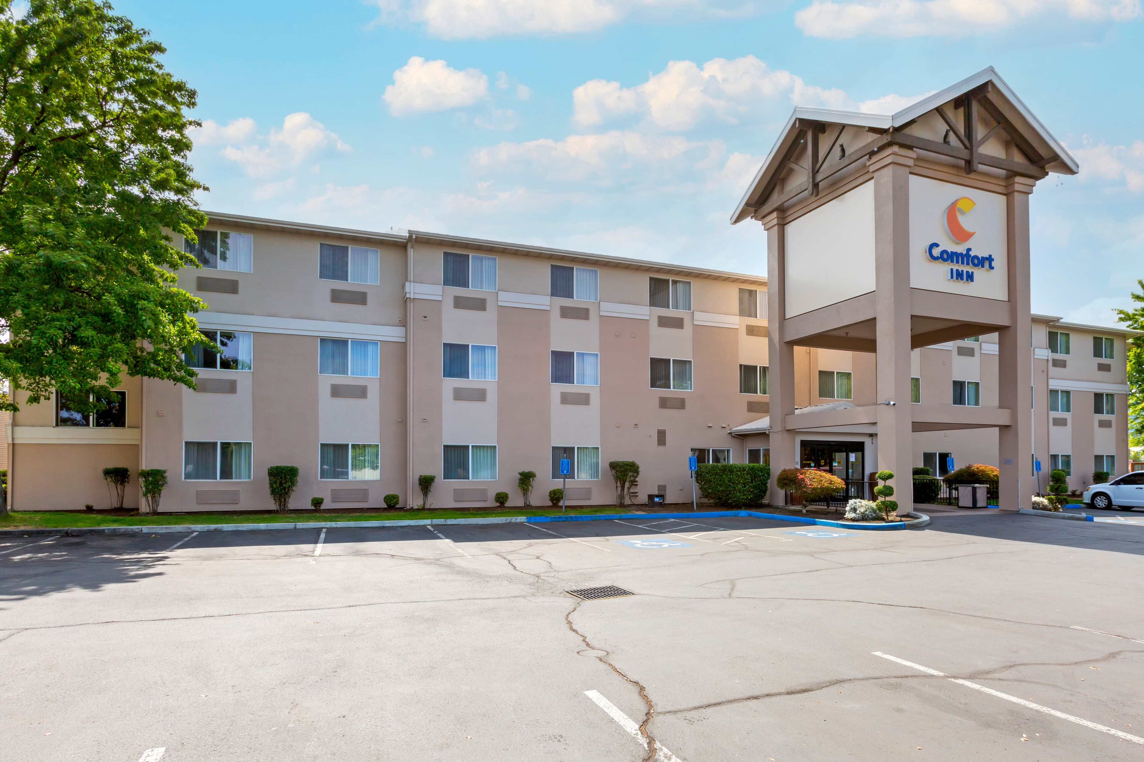 Comfort Inn Medford South - Image 1