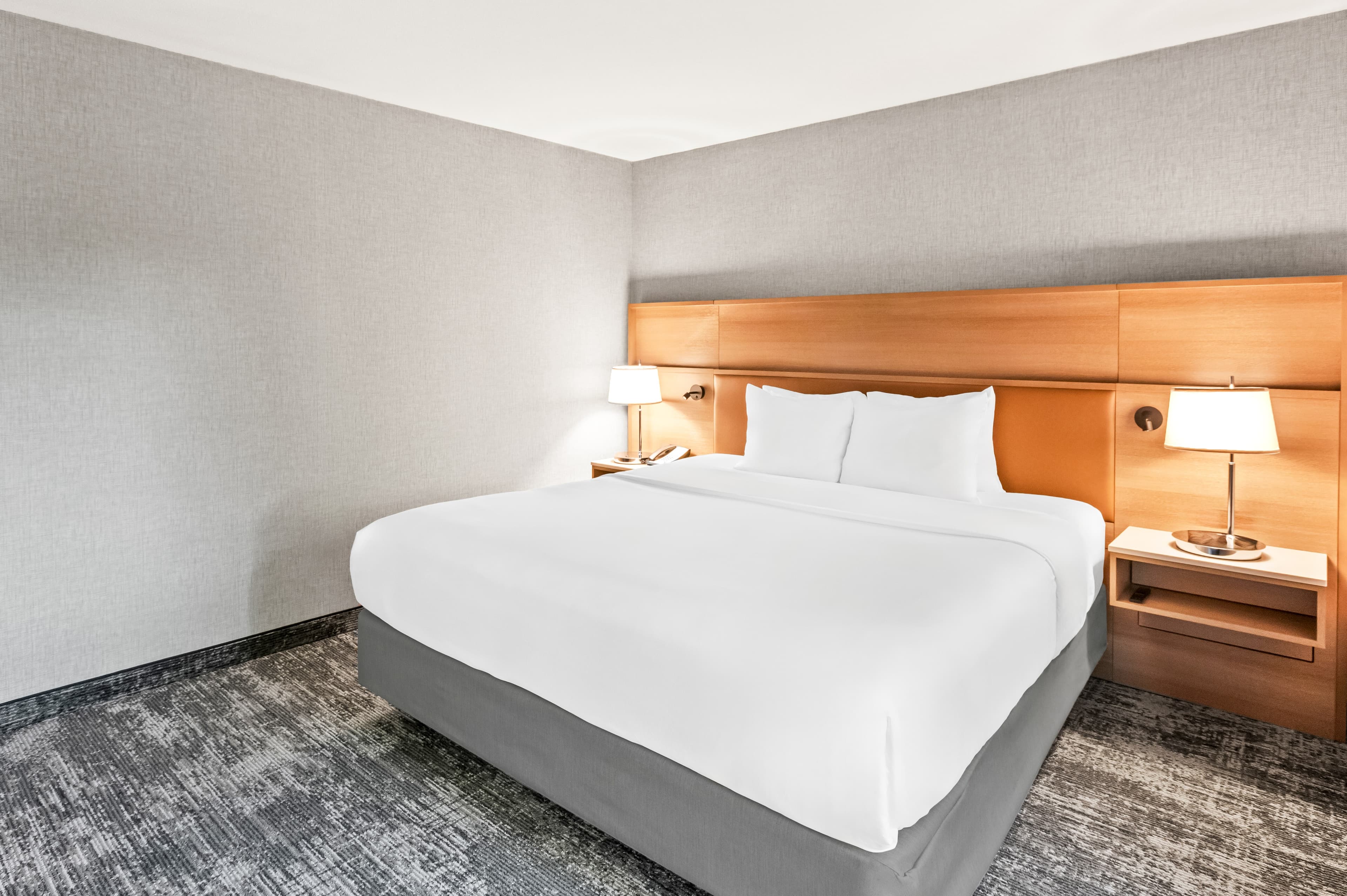 Radisson Hotel Portland Airport - Image 2
