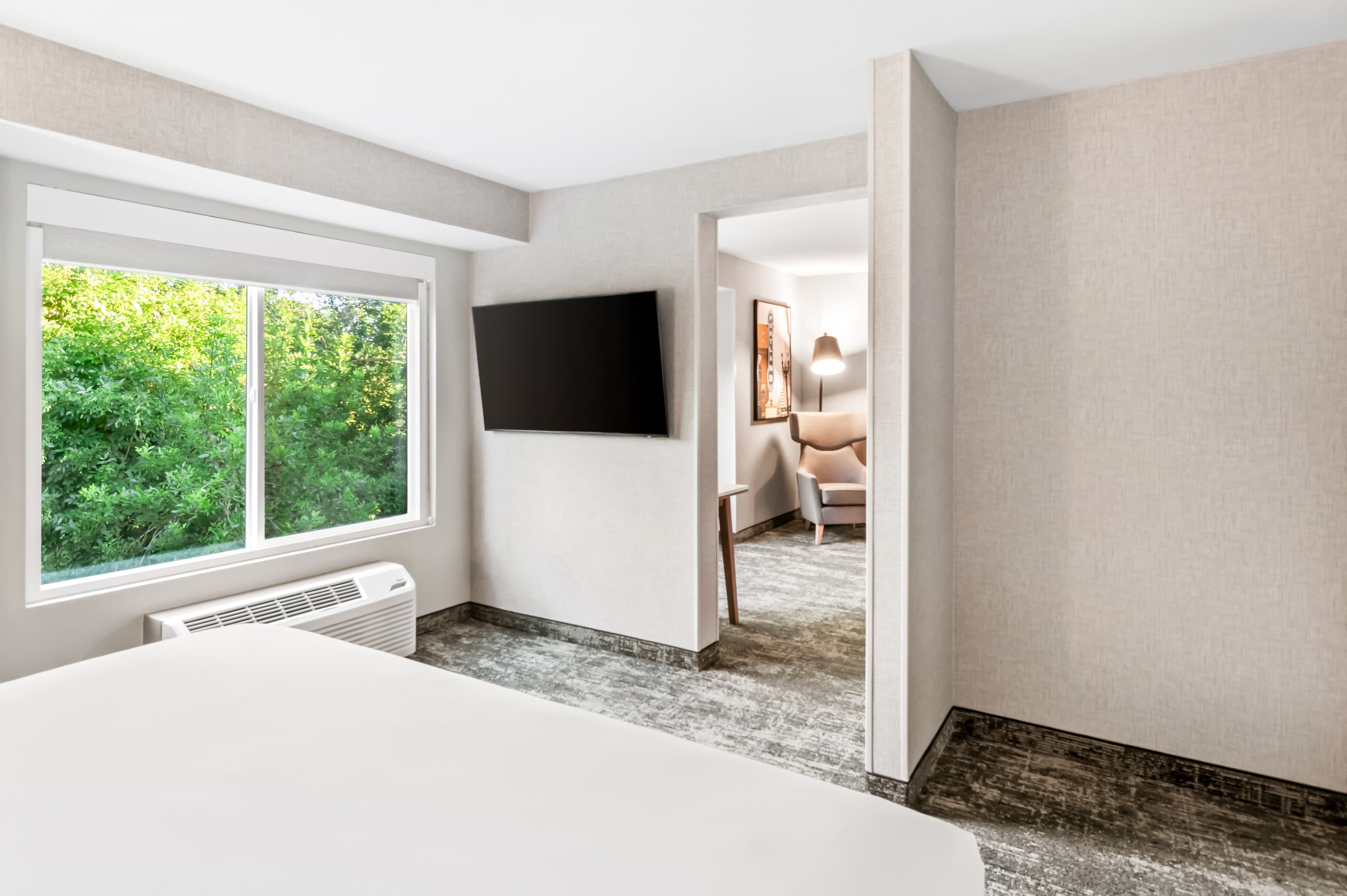 Radisson Hotel Portland Airport - Image 3
