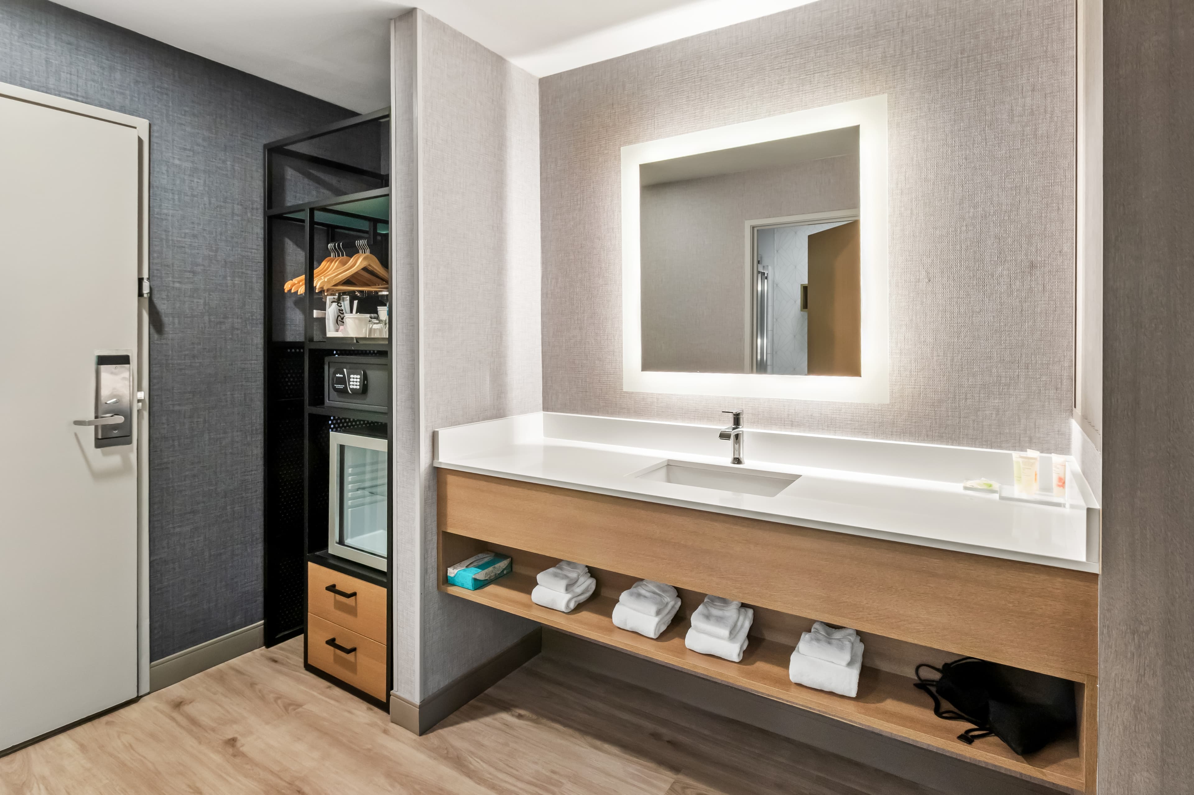 Radisson Hotel Portland Airport — 19