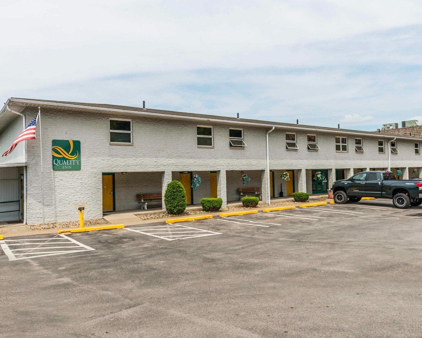Quality Inn Royle - Image 1