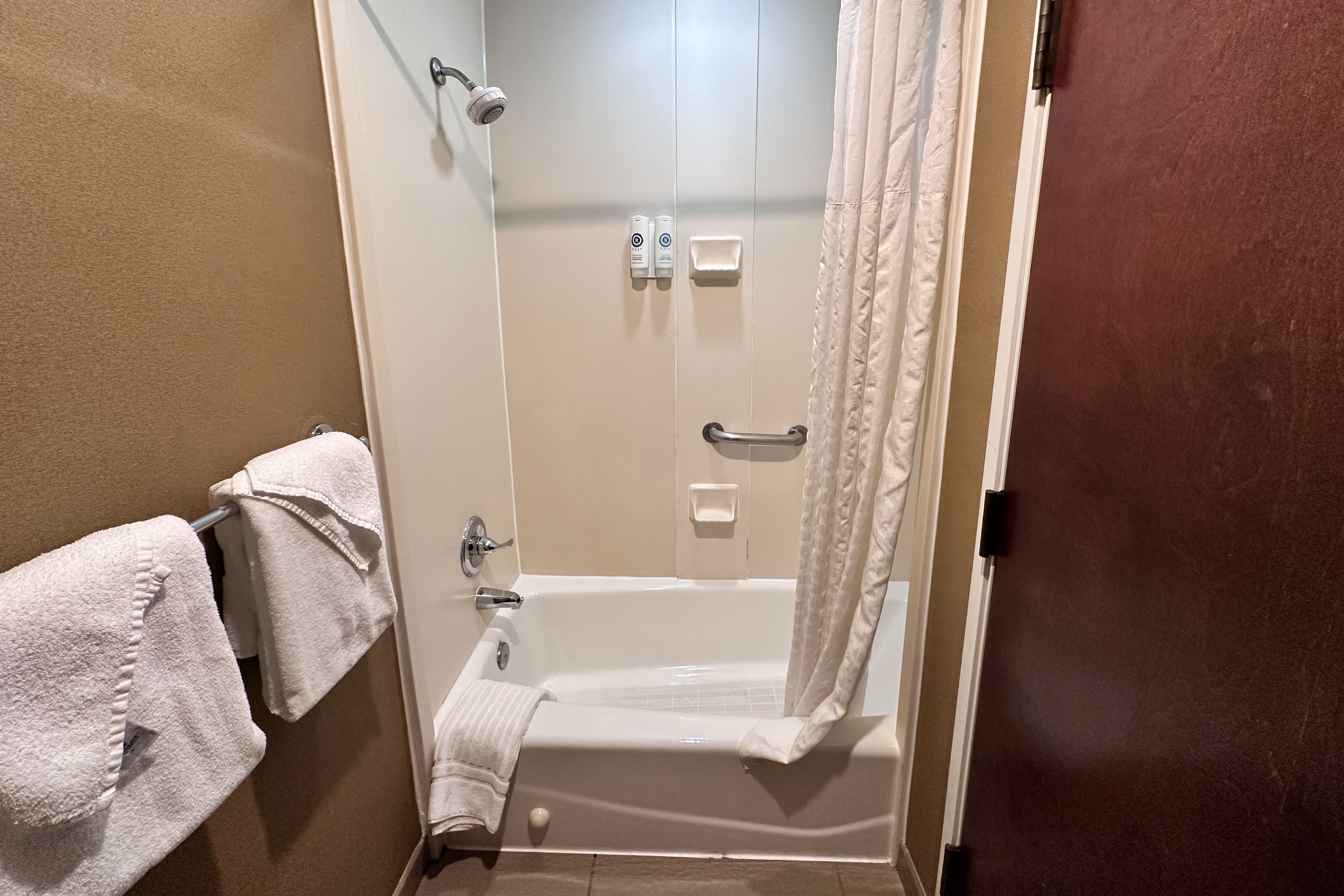 Comfort Suites Scranton near Montage Mountain — 22