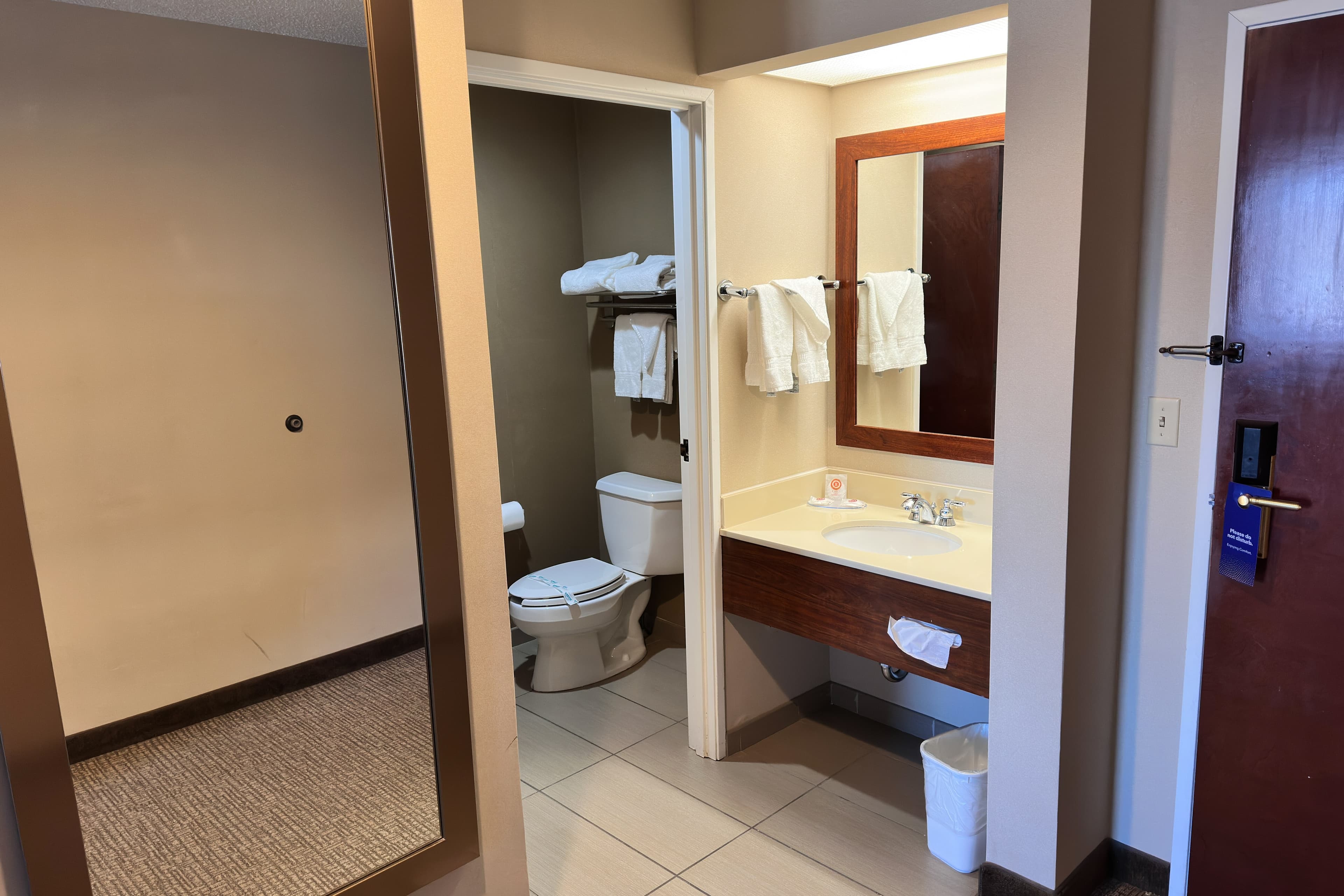 Comfort Suites Scranton near Montage Mountain — 32