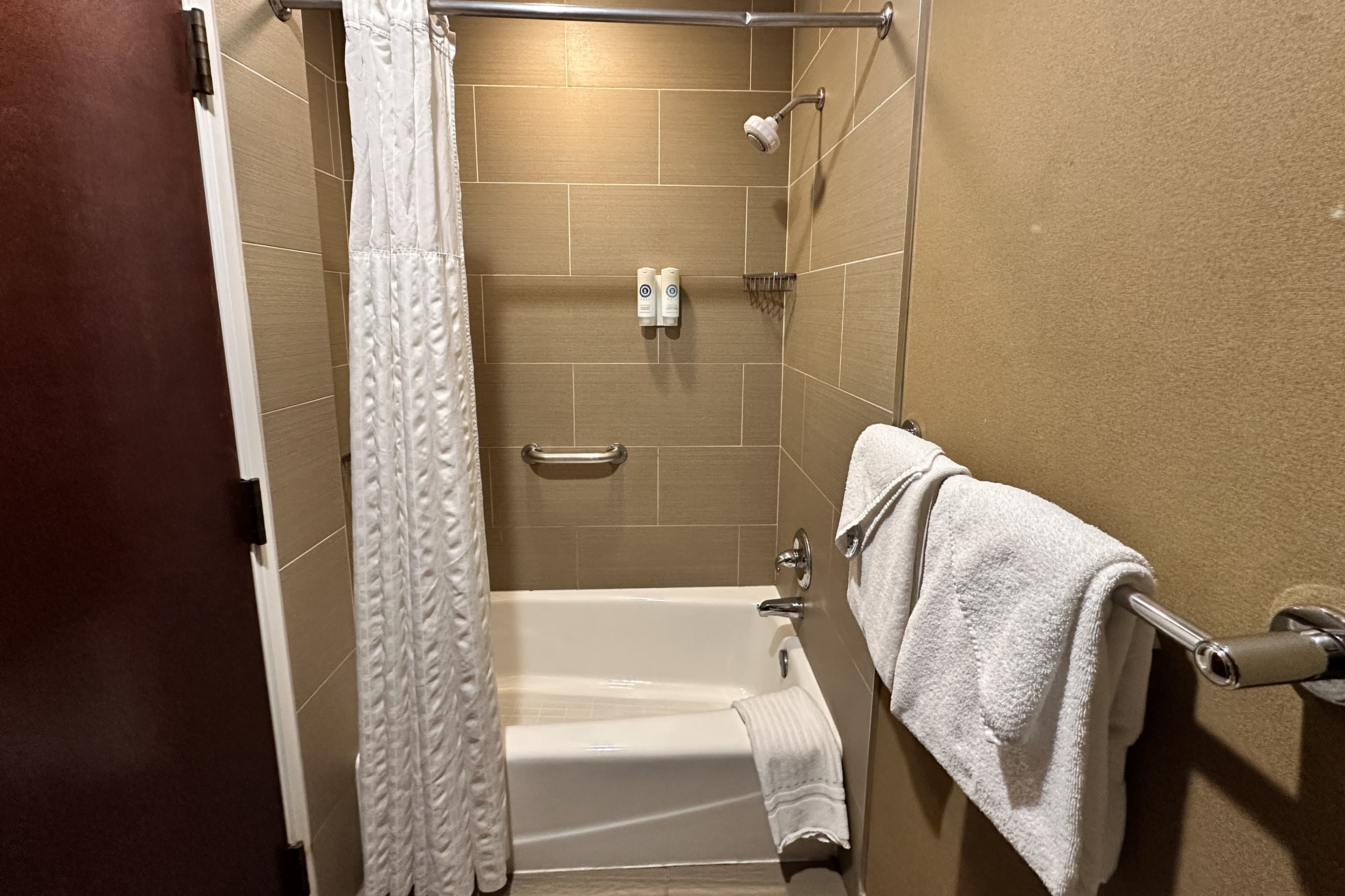 Comfort Suites Scranton near Montage Mountain — 33