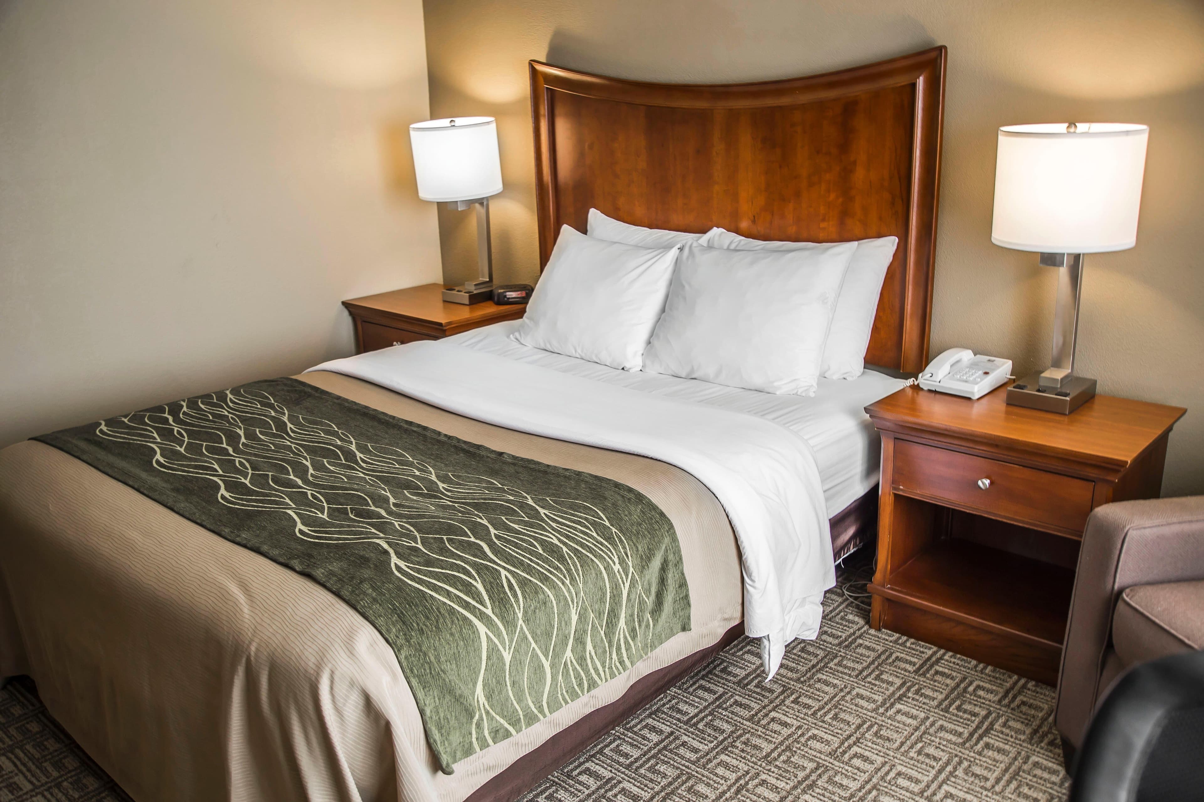 Quality Inn & Suites Bradford - Image 2