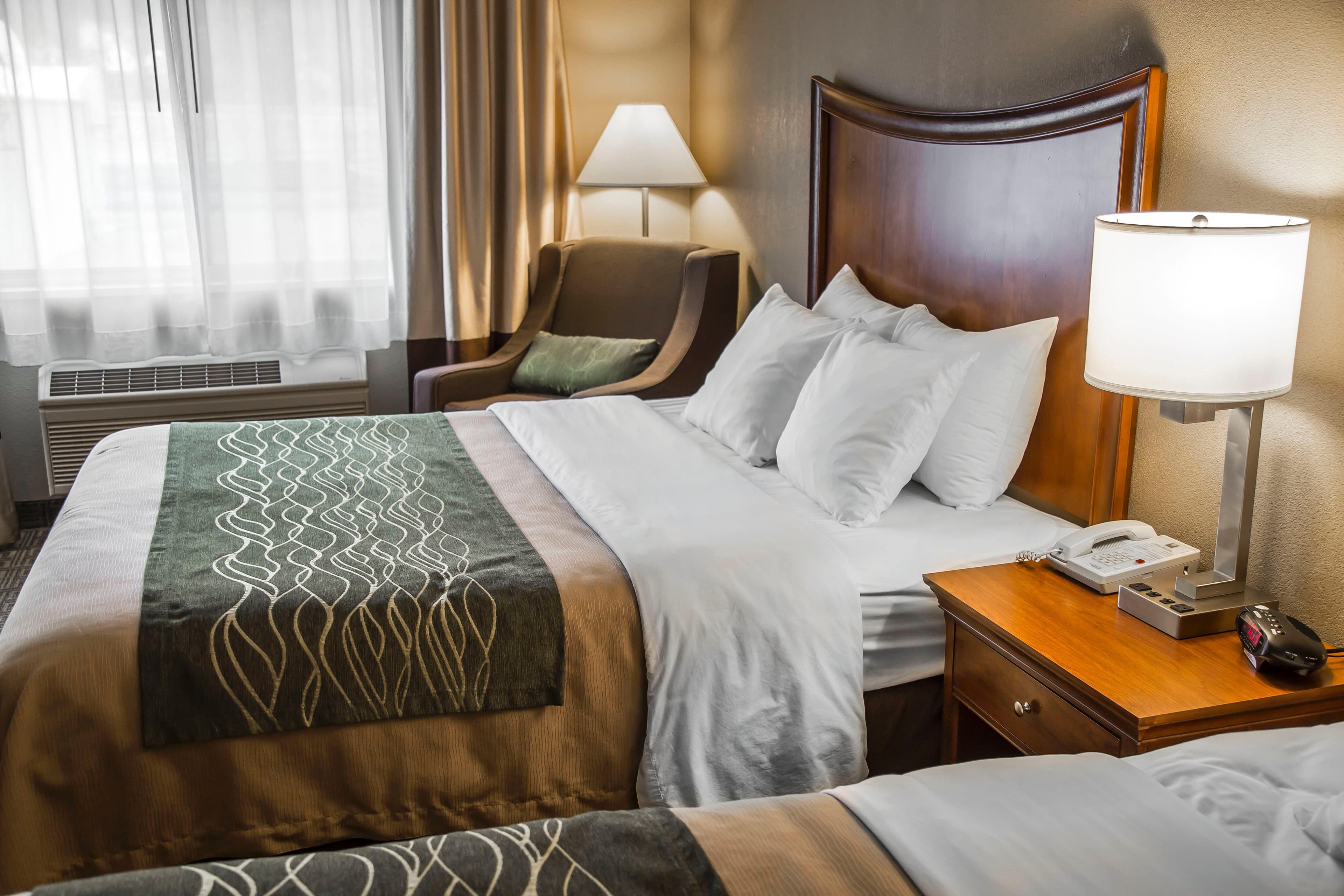 Quality Inn & Suites Bradford — 8