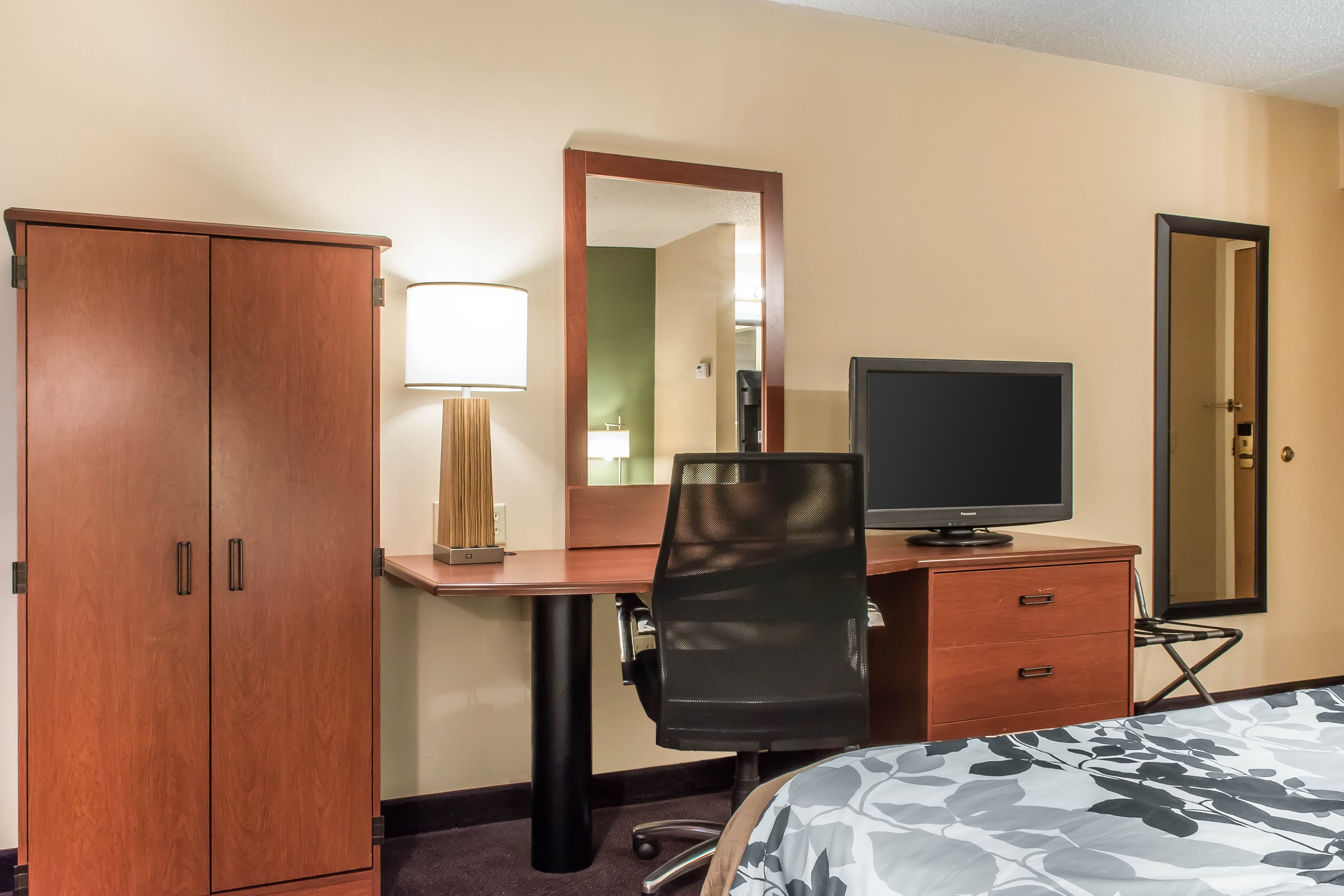 Sleep Inn & Suites of Lancaster County — 13