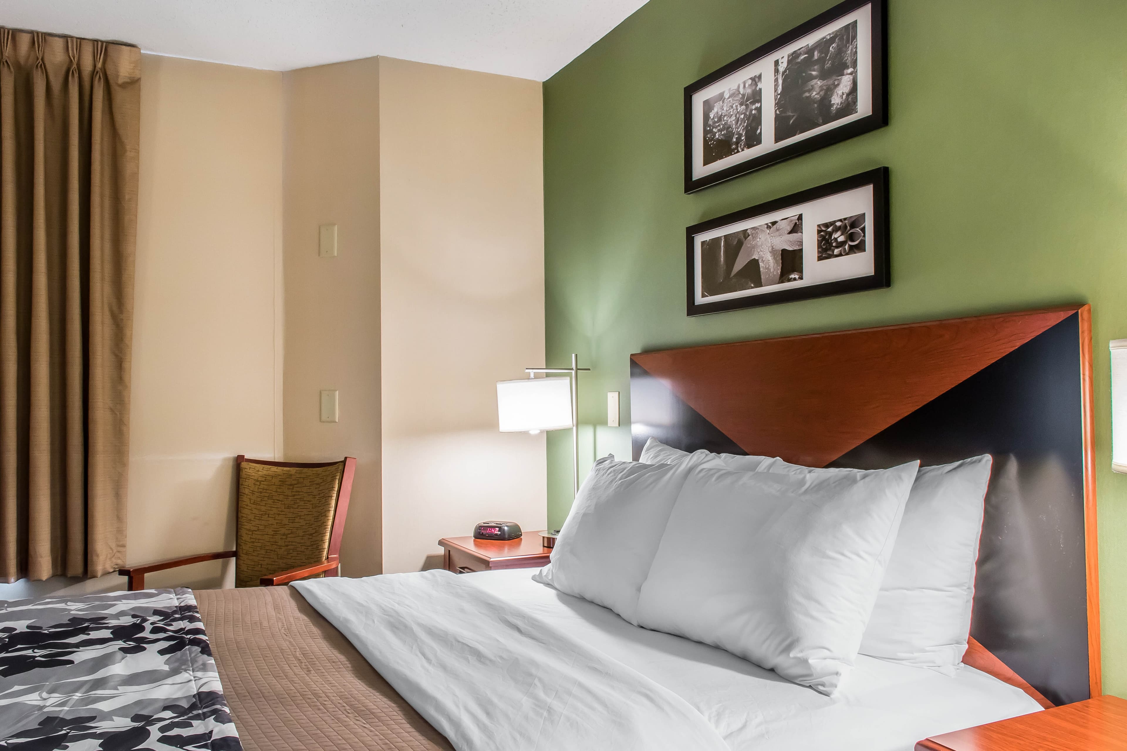 Sleep Inn & Suites of Lancaster County — 15