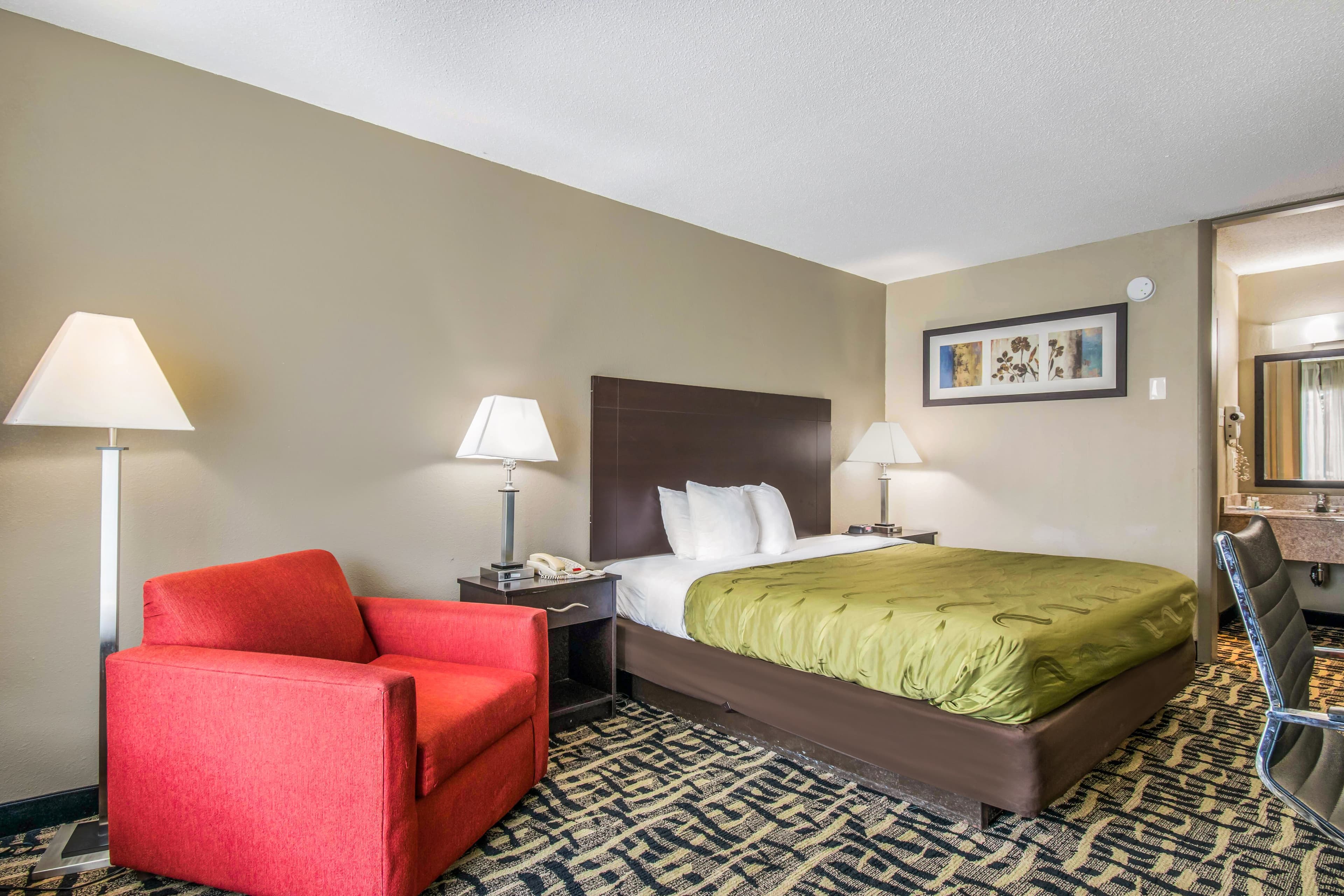 Quality Inn & Suites York East - Image 3
