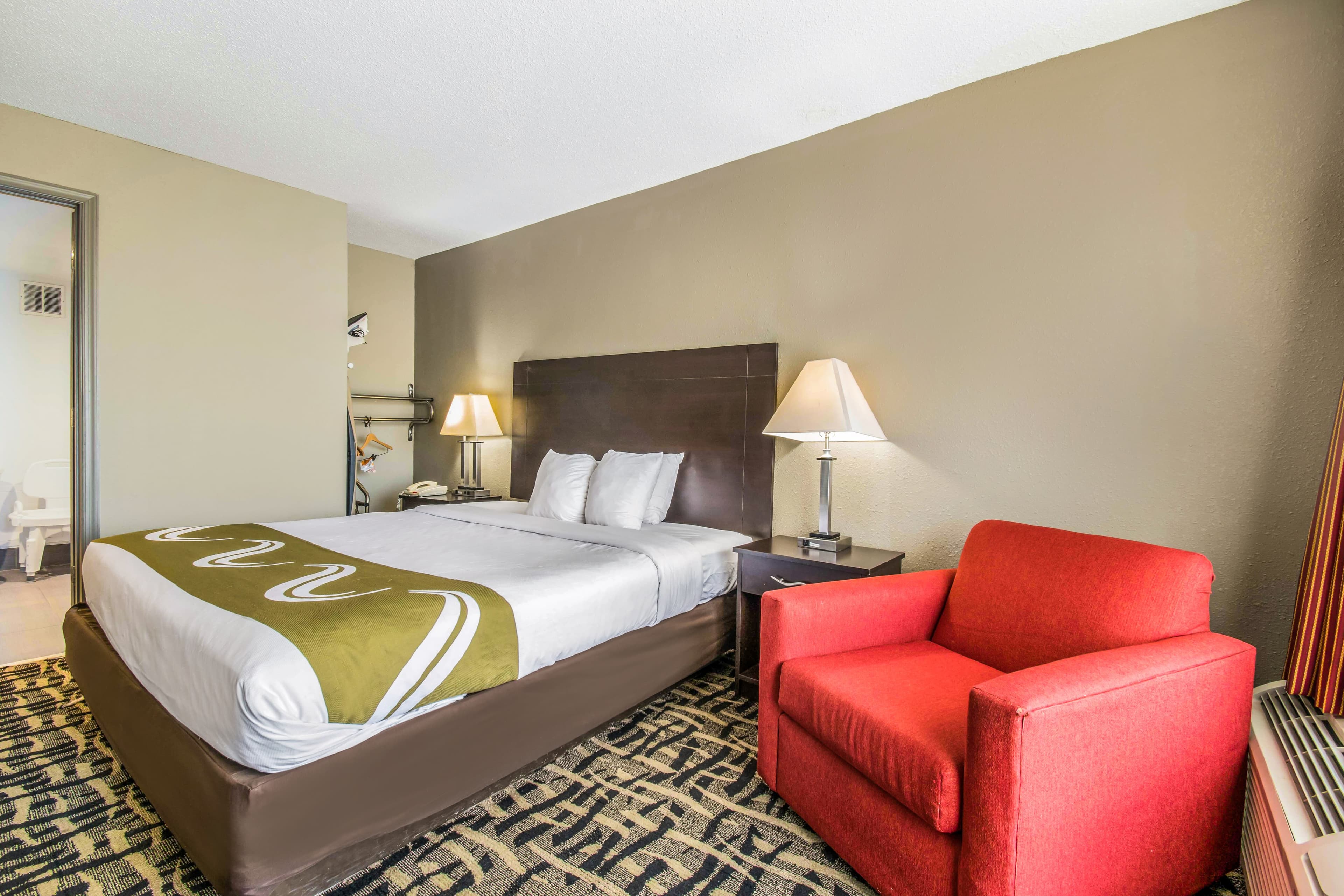Quality Inn & Suites York East — 16