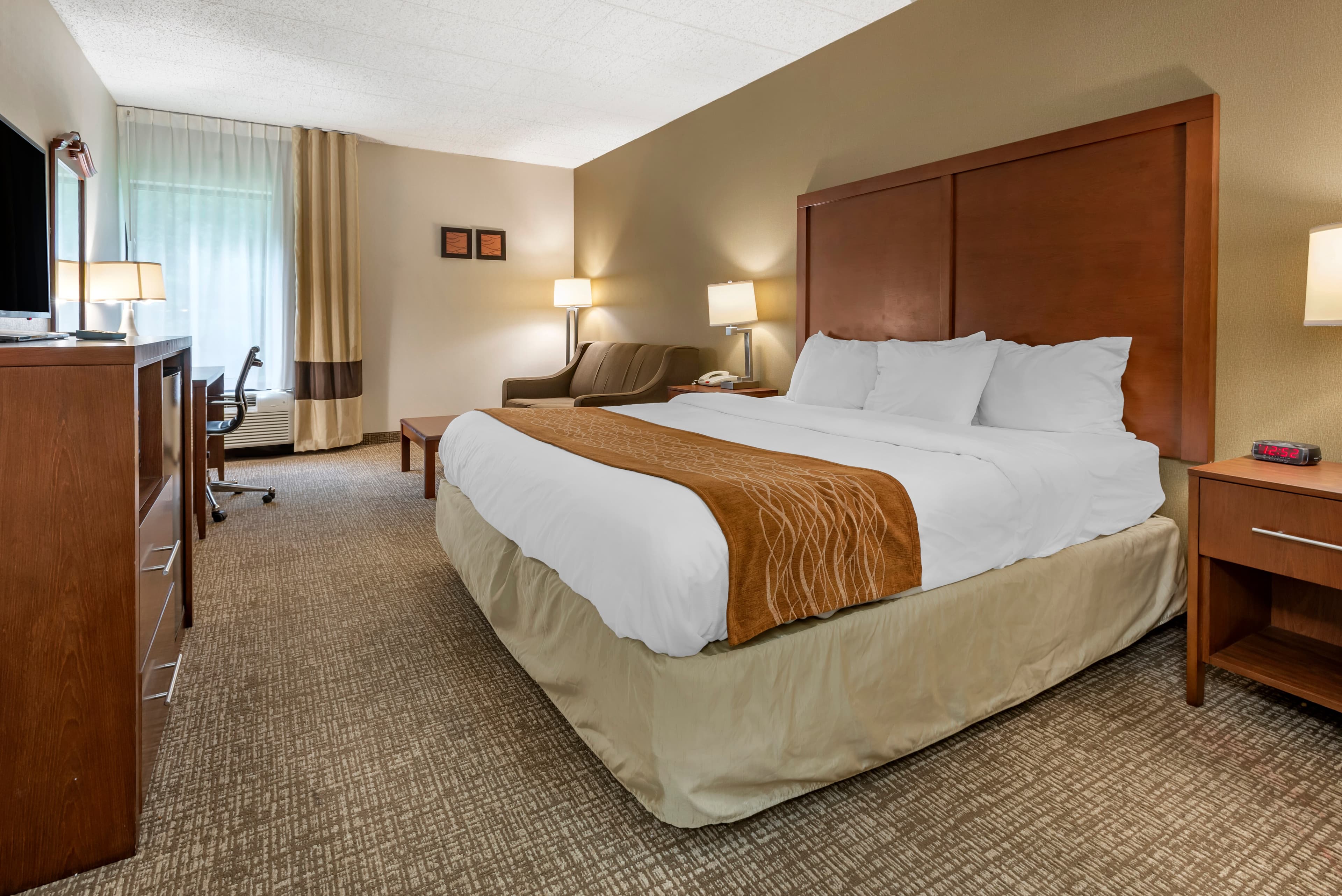 Comfort Inn West Hazleton - Image 2