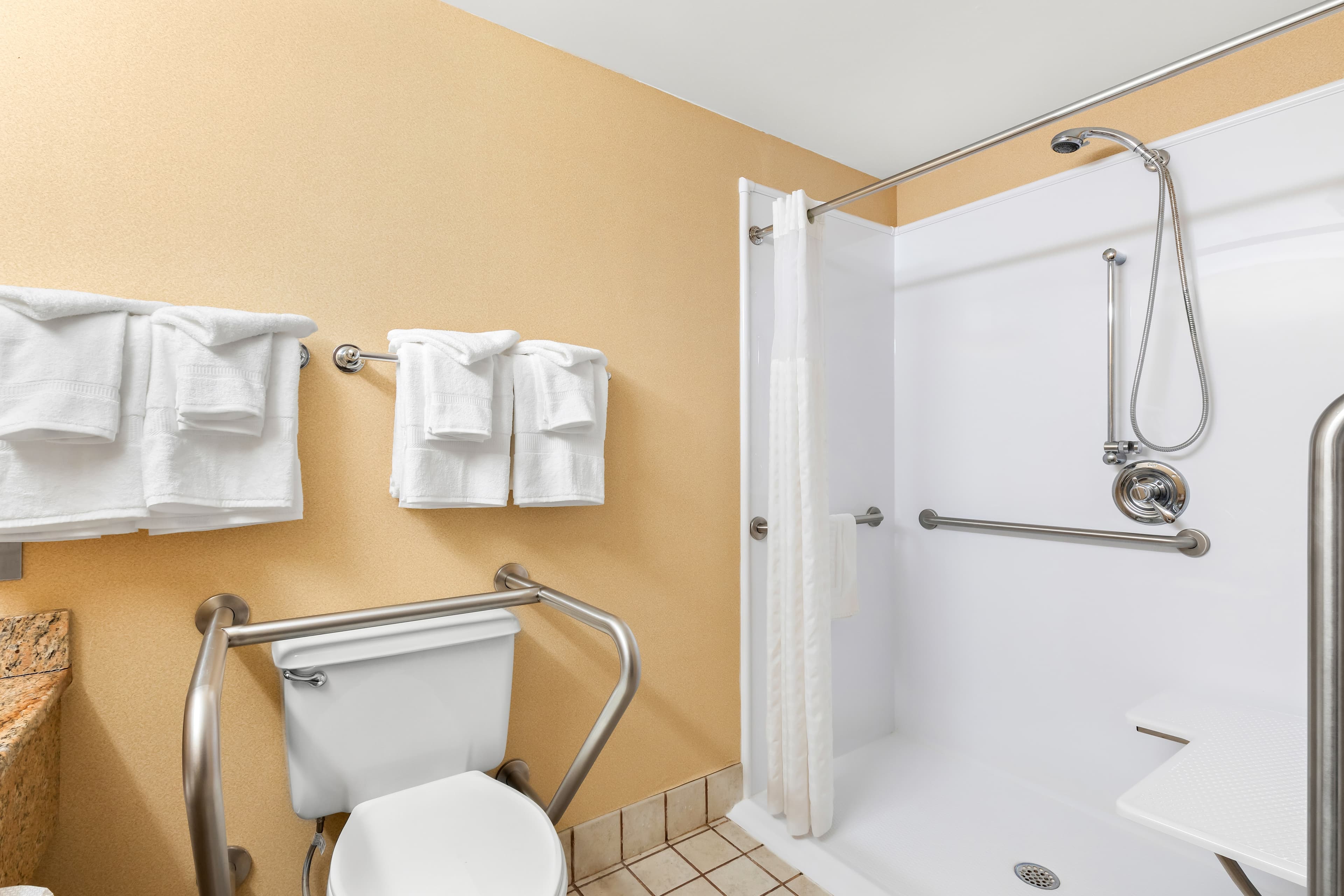 Comfort Inn Pocono Lakes Region — 10