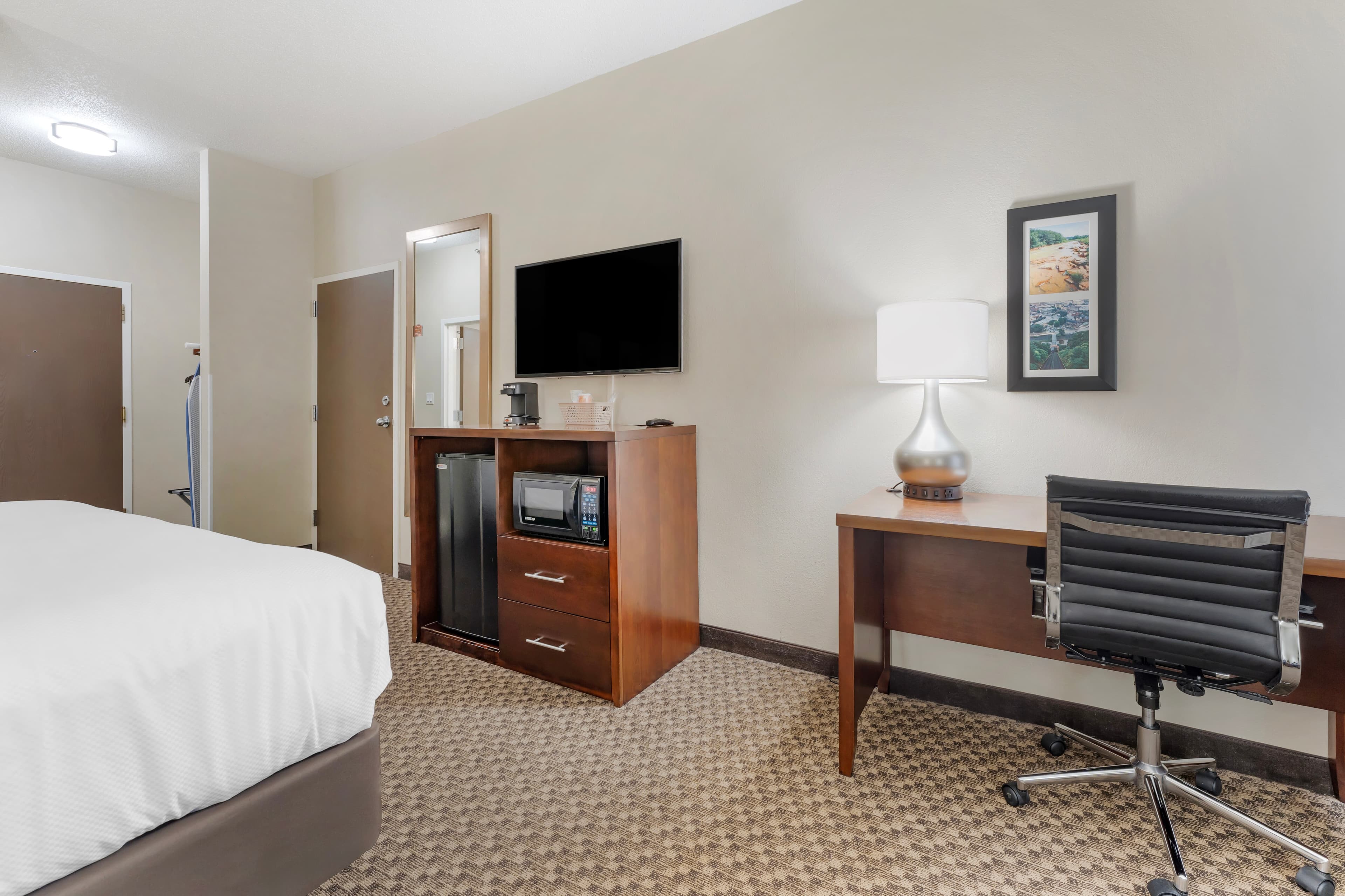 Comfort Inn & Suites Johnstown - Richland Town Center — 6