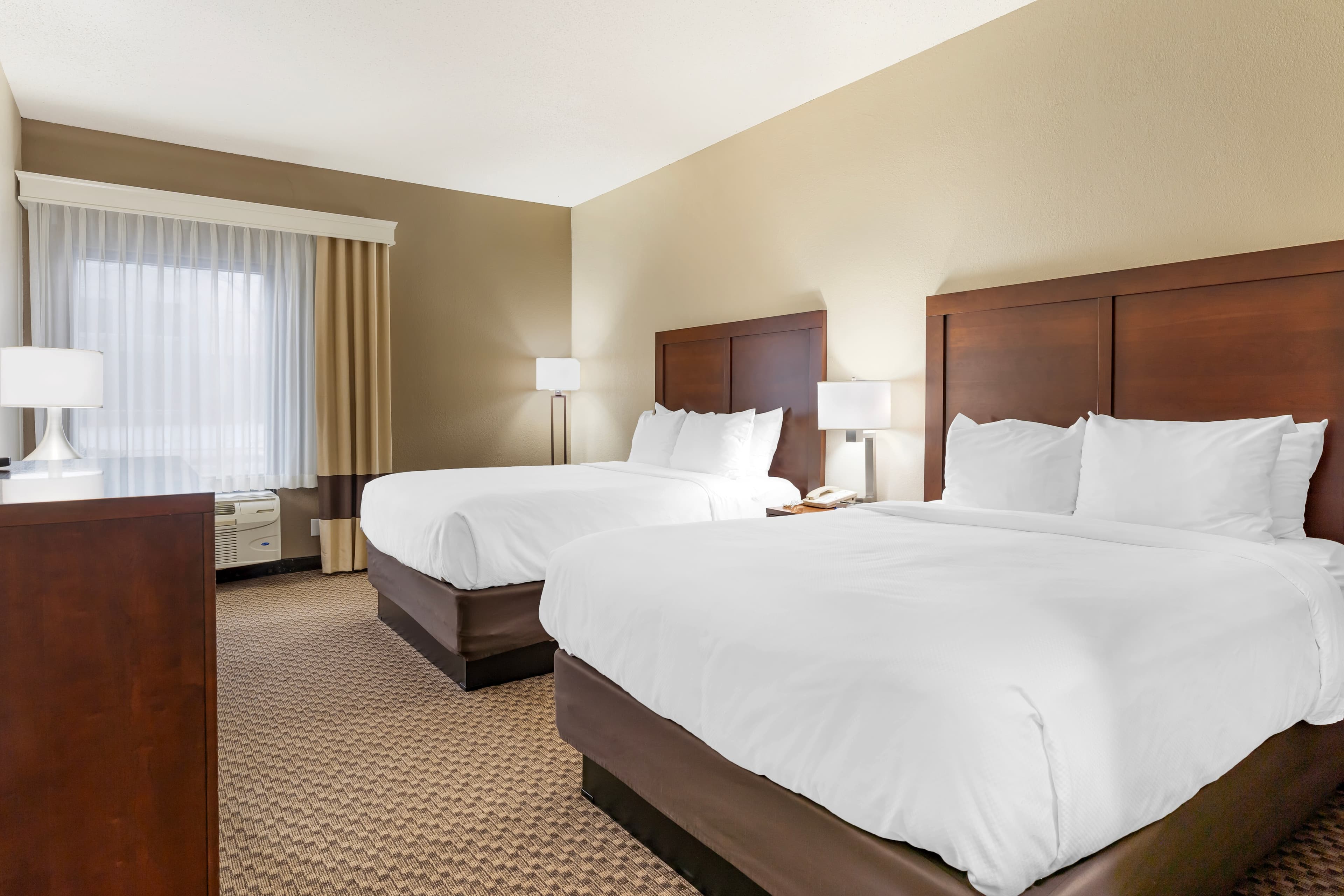 Comfort Inn & Suites Johnstown - Richland Town Center - Image 5
