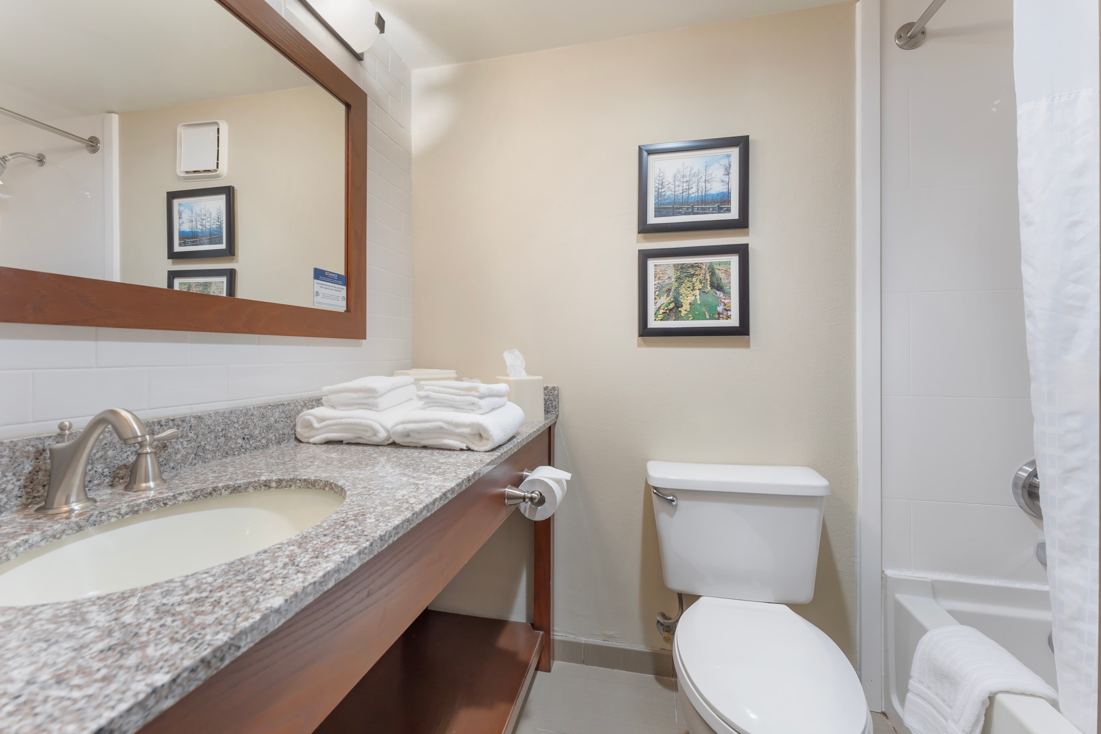 Comfort Inn & Suites Johnstown - Richland Town Center — 9