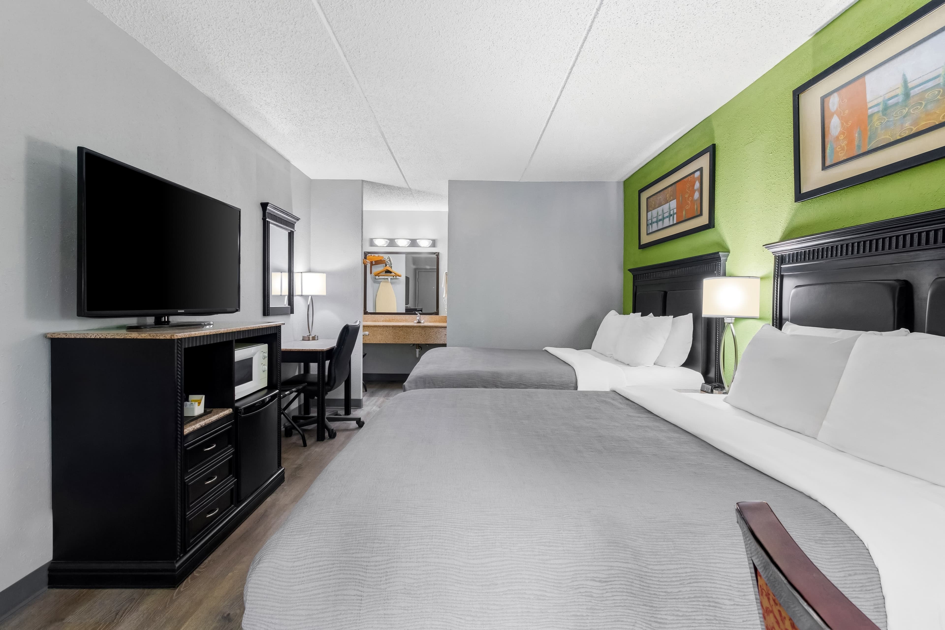 2 Double Beds - Image 1
