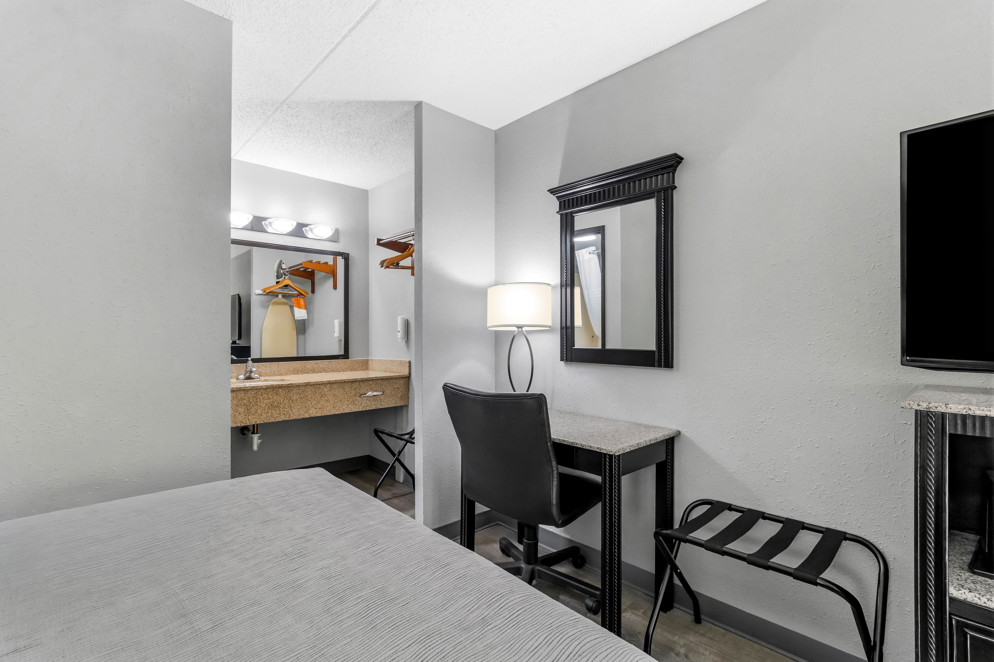 Quality Inn & Suites Gibsonia - Pittsburgh North — 57