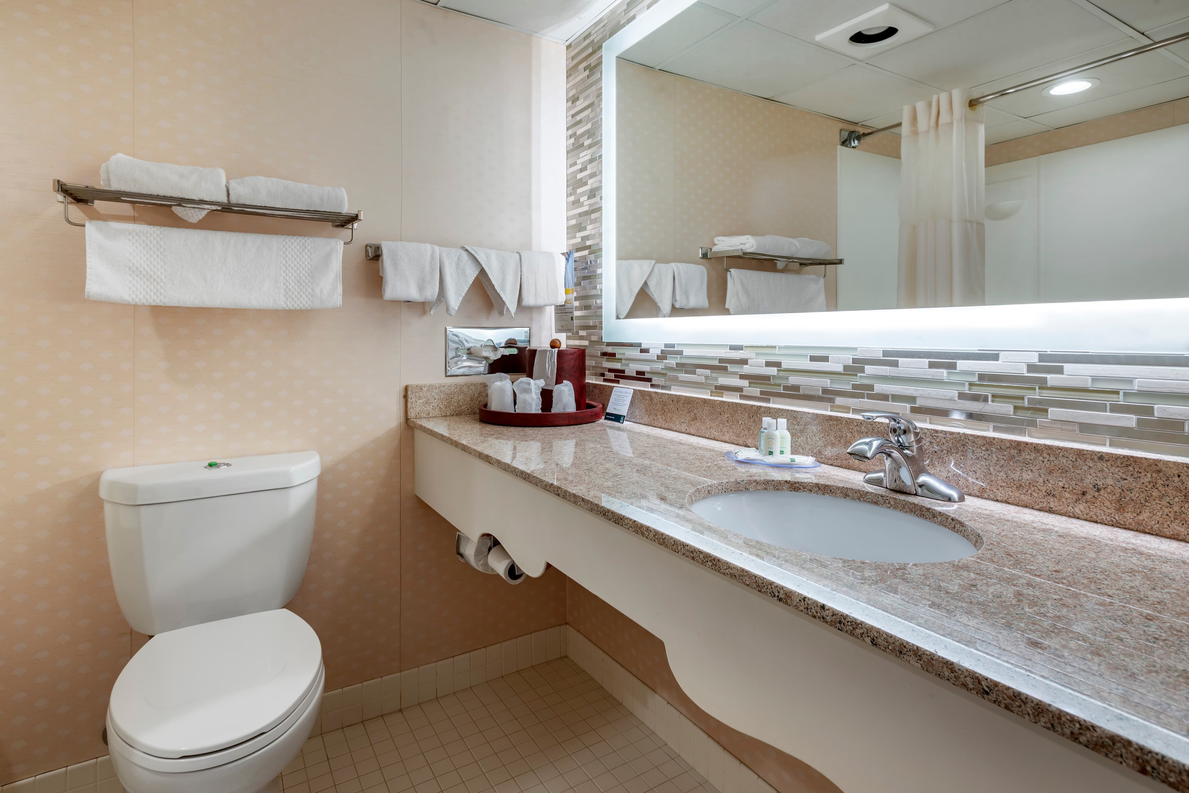 Quality Inn Montgomeryville-Philadelphia - Image 5