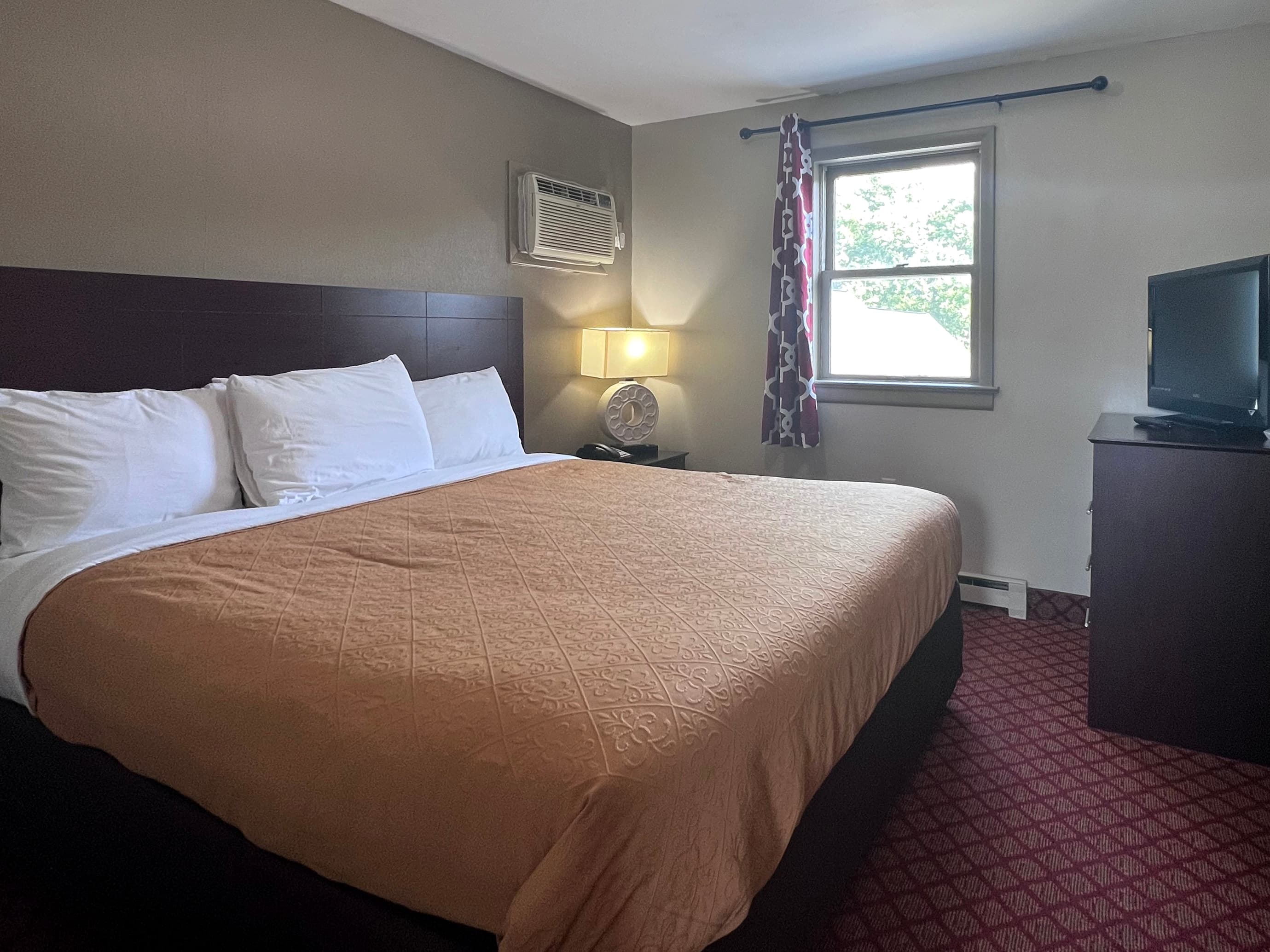 Rodeway Inn and Suites Hershey Chocolate Avenue — 14