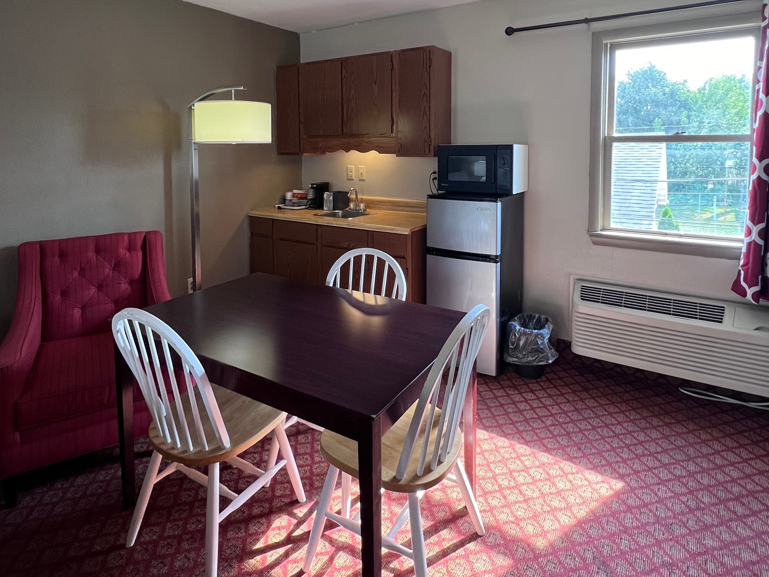 Rodeway Inn and Suites Hershey Chocolate Avenue — 26