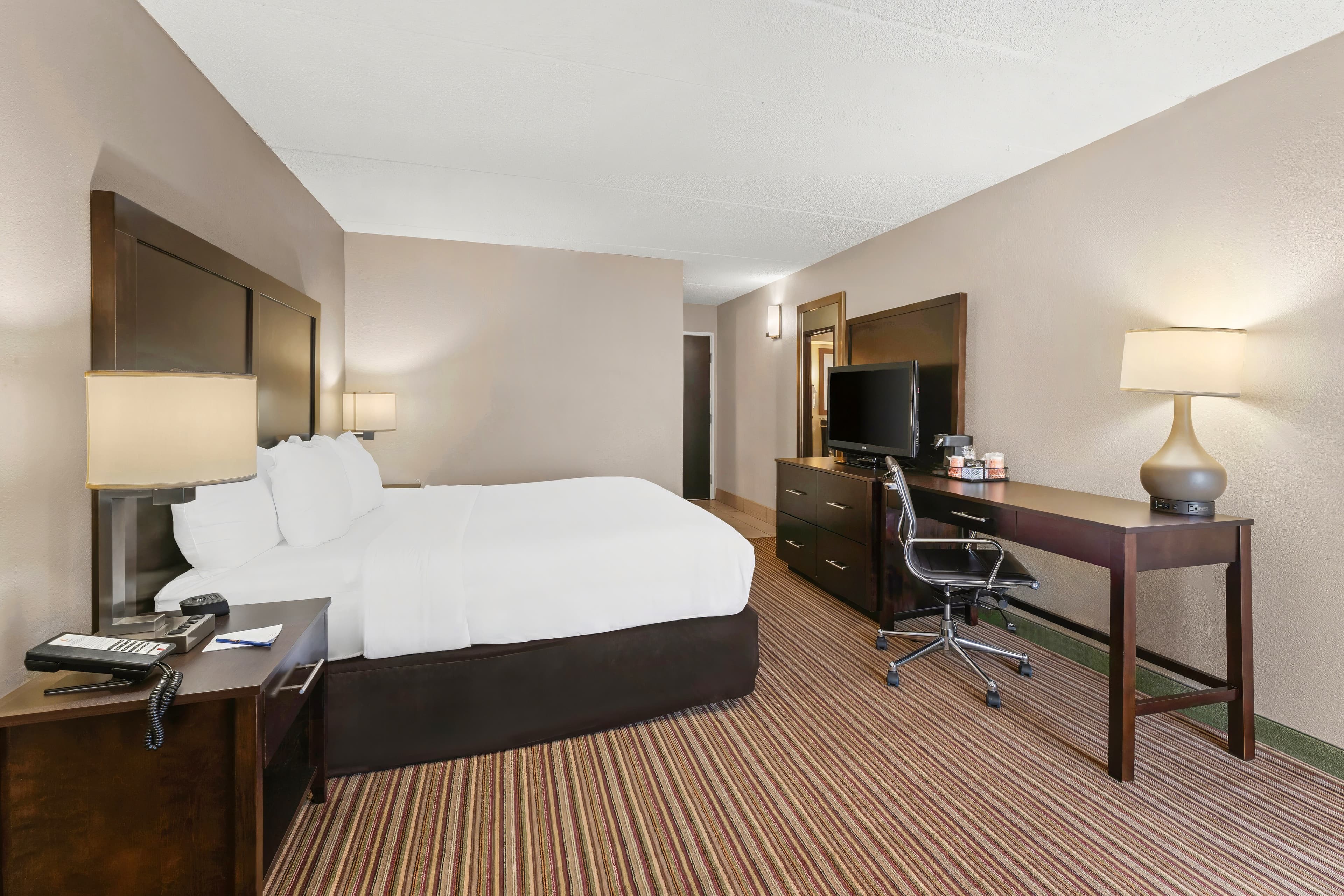 Comfort Inn Lehigh Valley West — 16