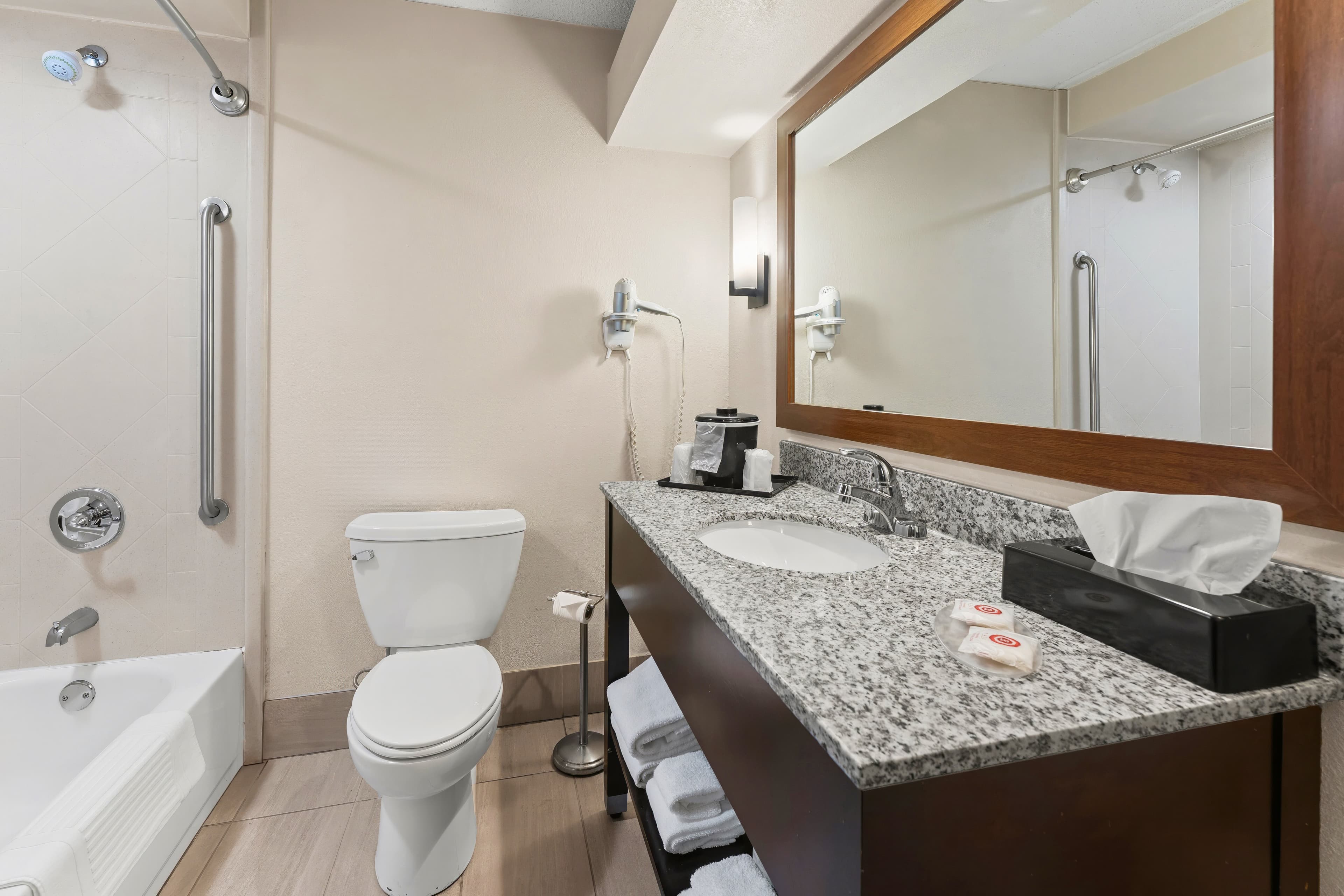 Comfort Inn Lehigh Valley West — 6