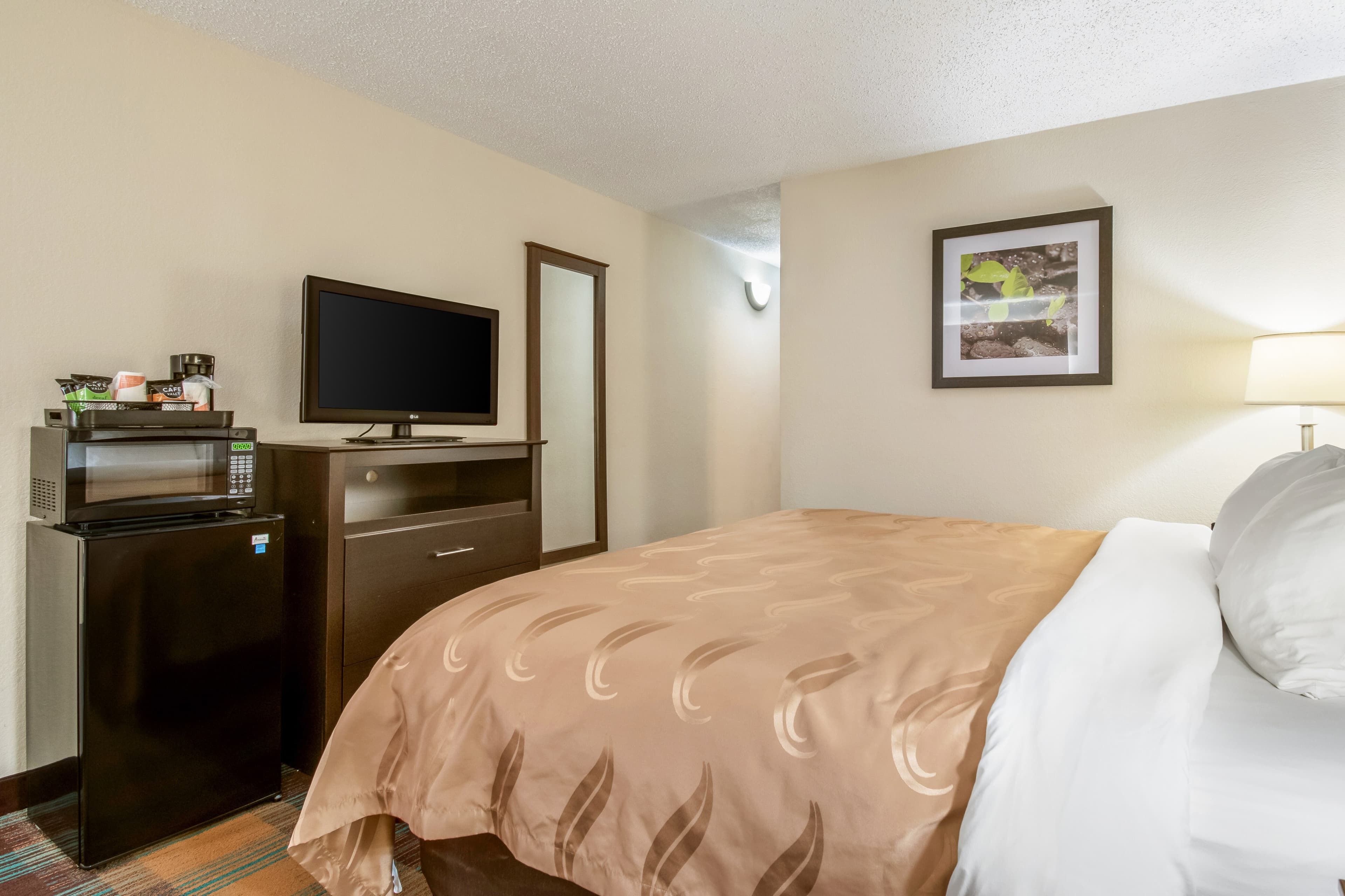 Quality Inn Bloomsburg - Image 3