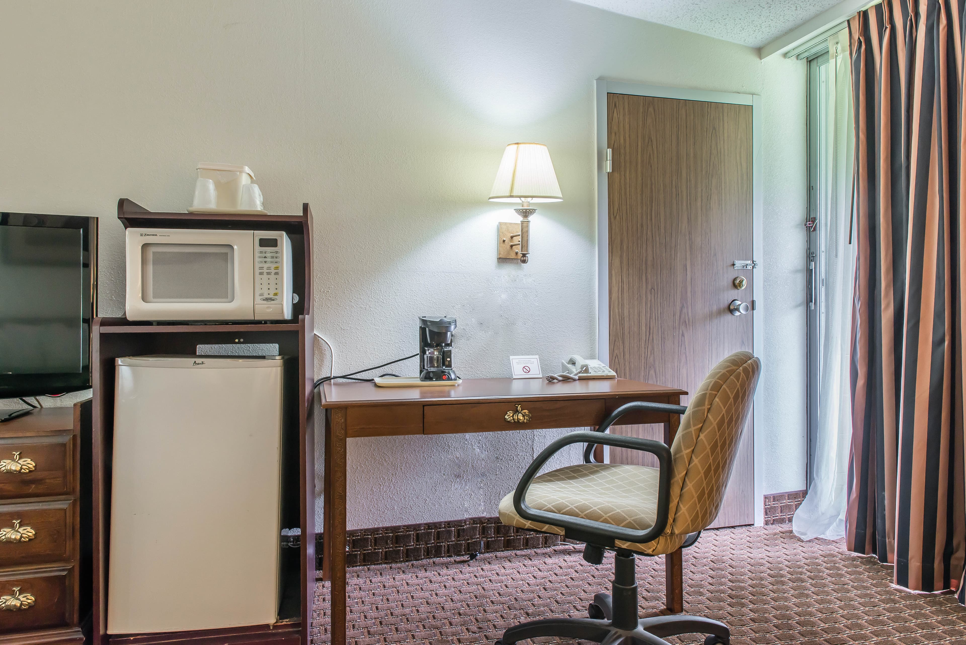 Rodeway Inn Brookville - Image 3