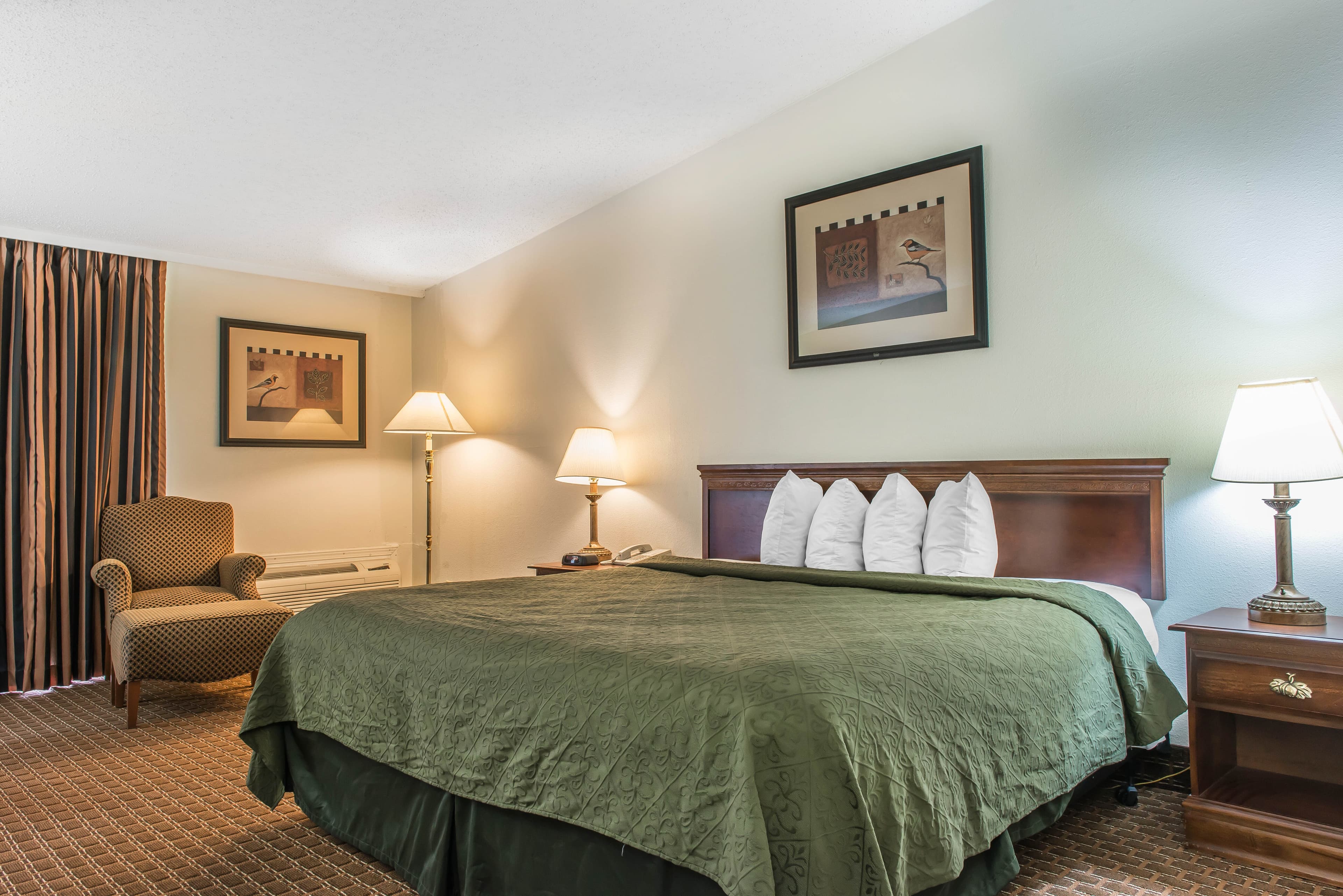 Rodeway Inn Brookville — 6