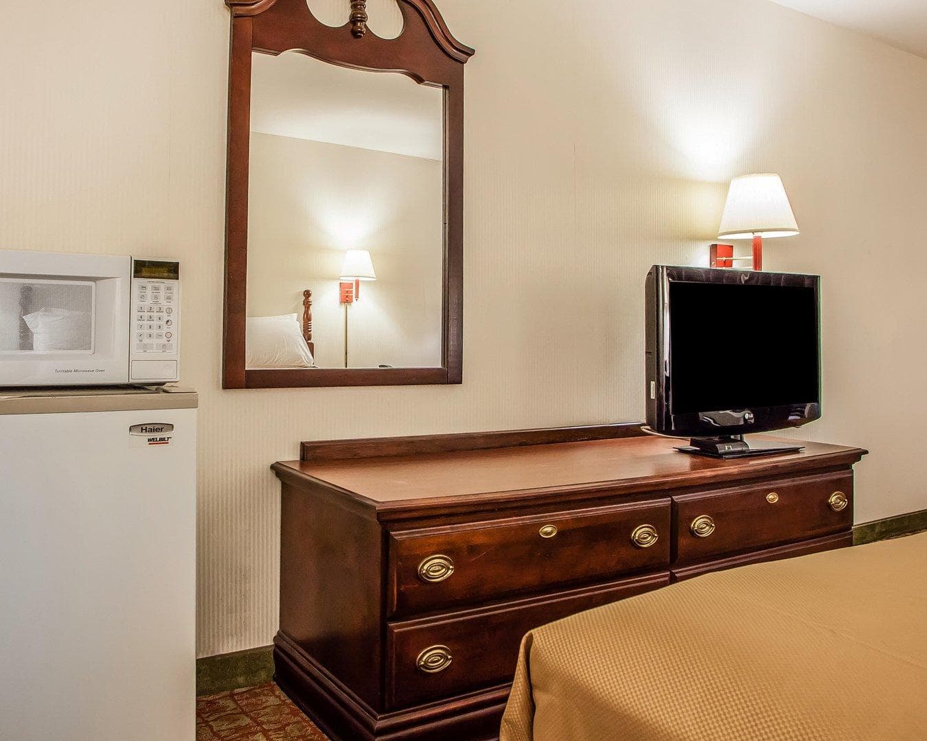 Econo Lodge Douglassville-Pottstown — 8