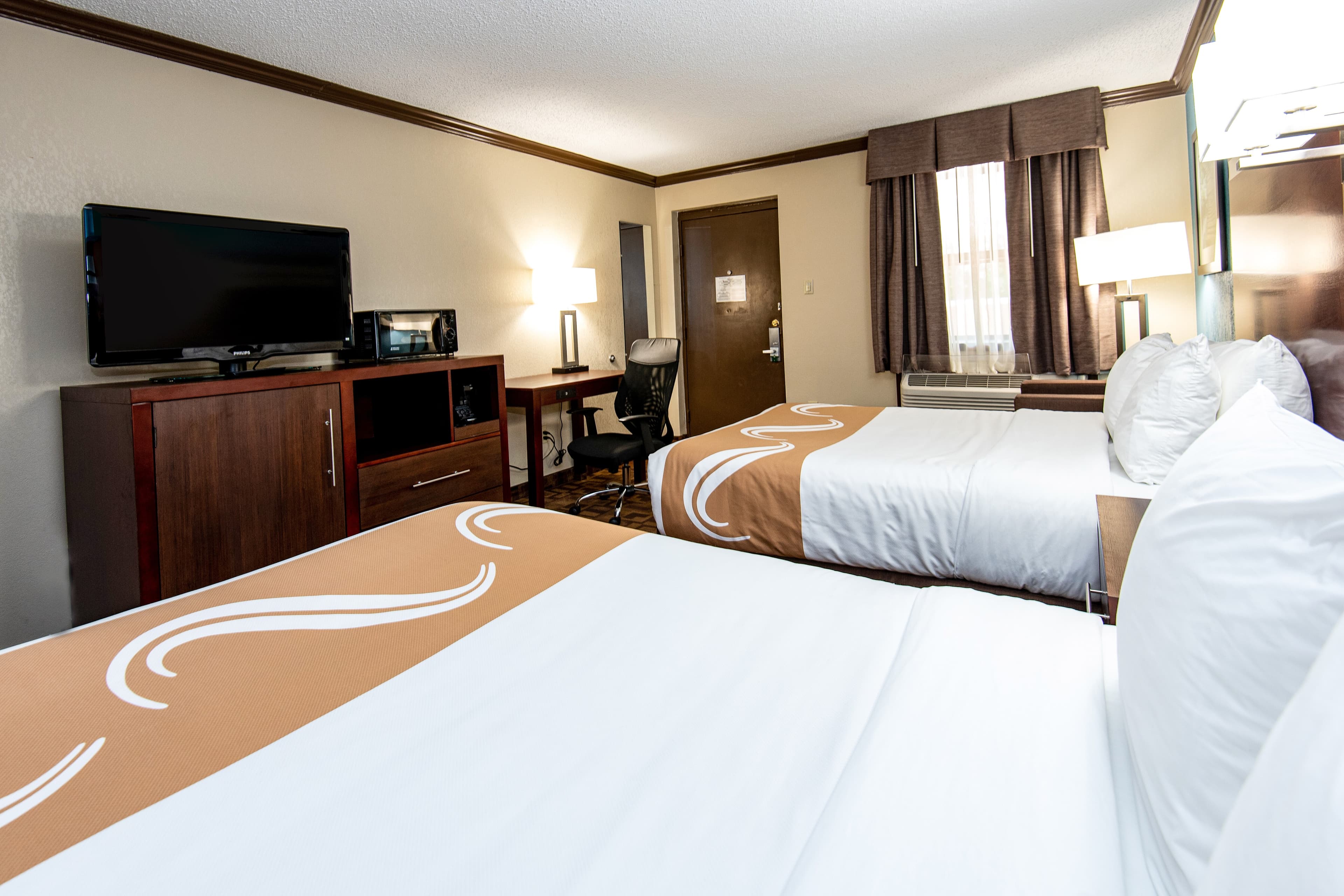 Quality Inn & Suites Quakertown-Allentown — 6