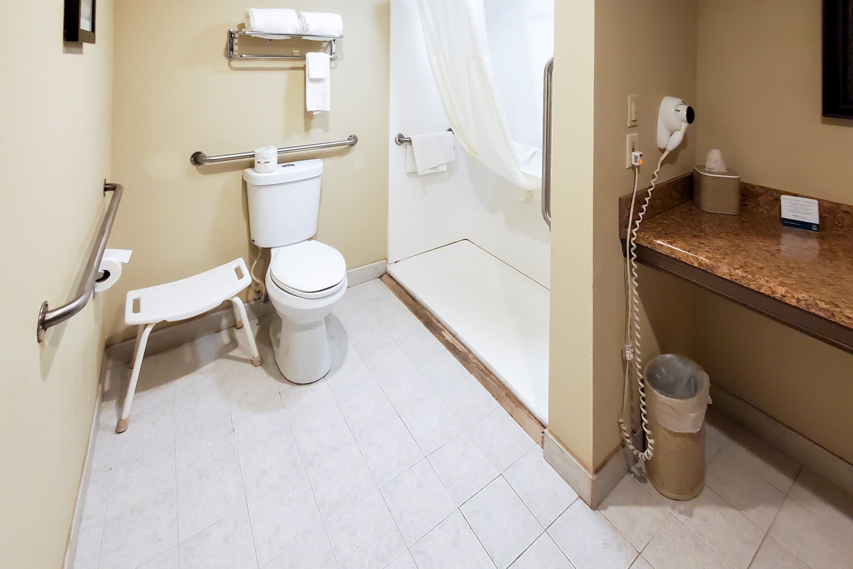 Quality Inn & Suites Quakertown-Allentown — 8