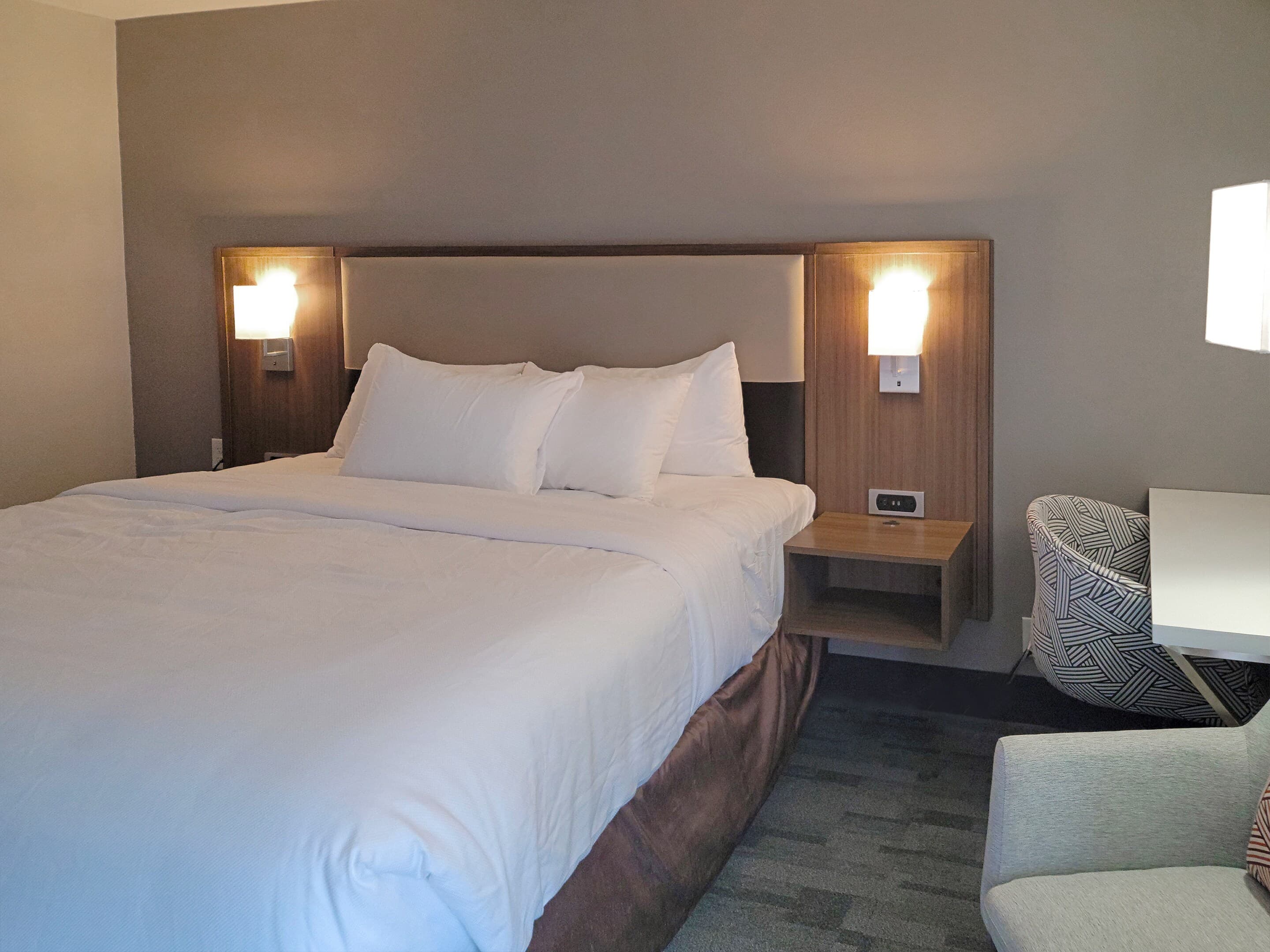 Comfort Inn & Suites Wyomissing/Reading — 14