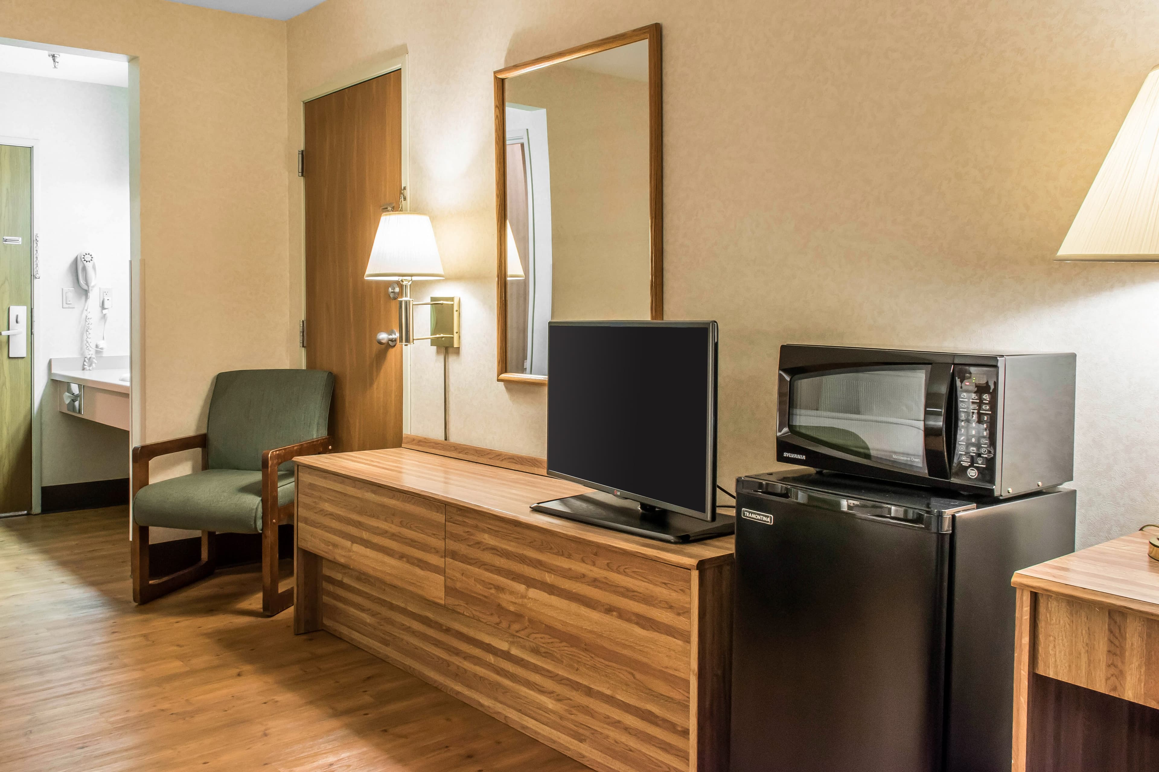 Quality Inn Wilkes-Barre near Arena - Image 4