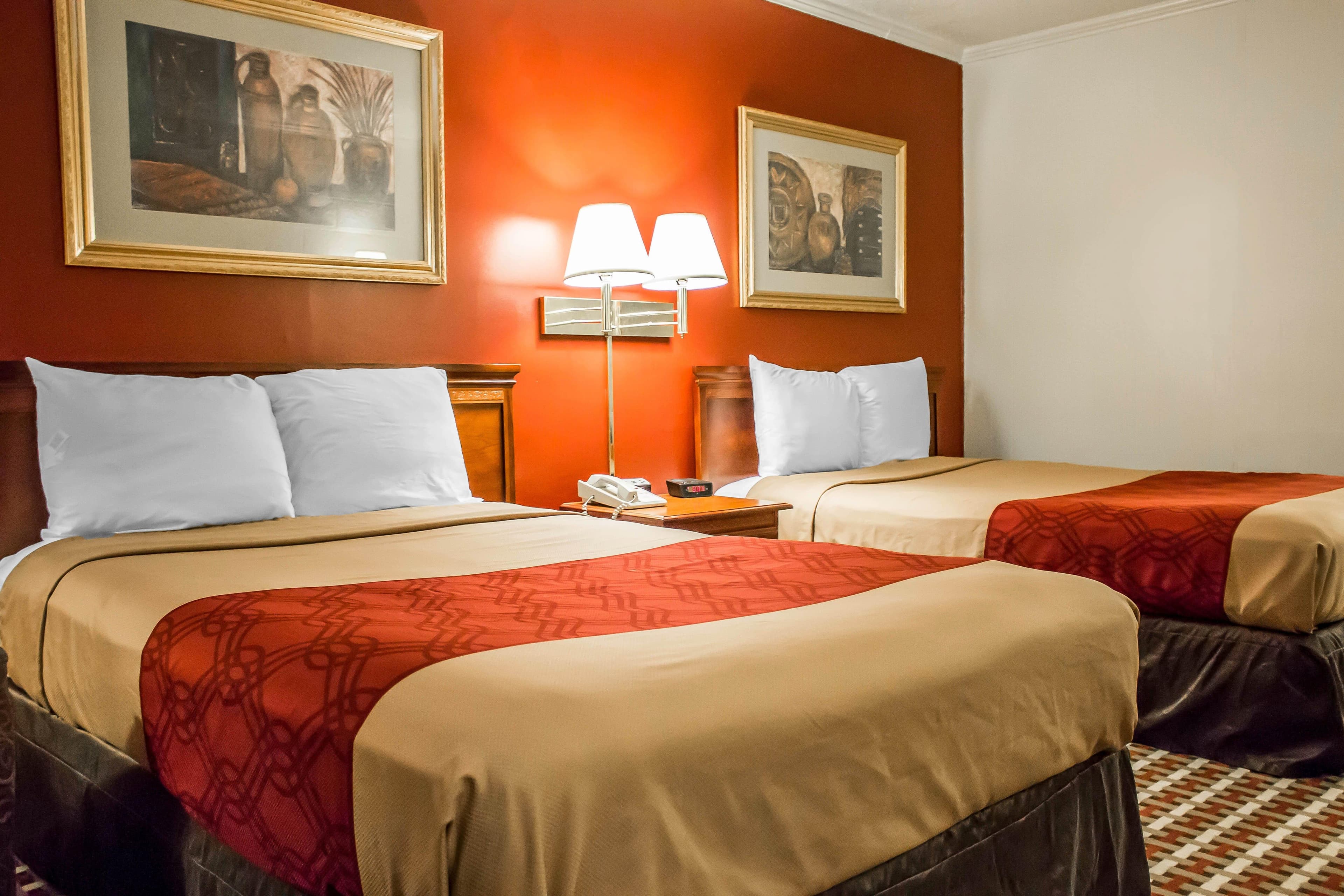 Econo Lodge Williamsport — 14
