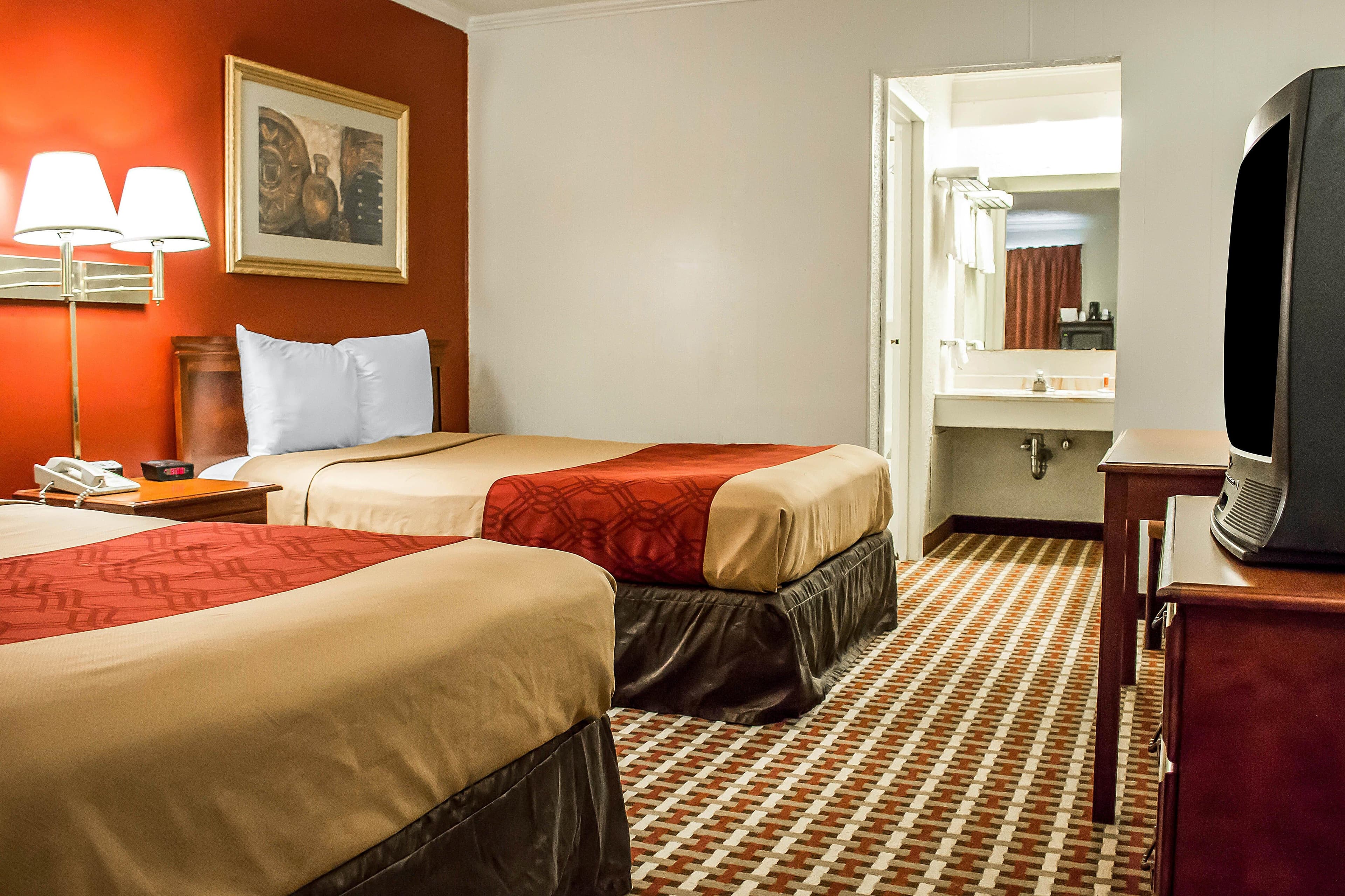 Econo Lodge Williamsport — 17