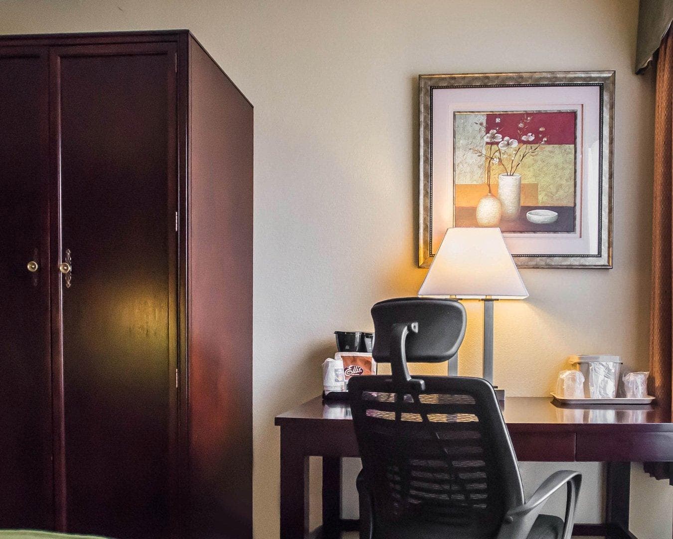 Quality Inn Mill Hall - Lamar - Image 4