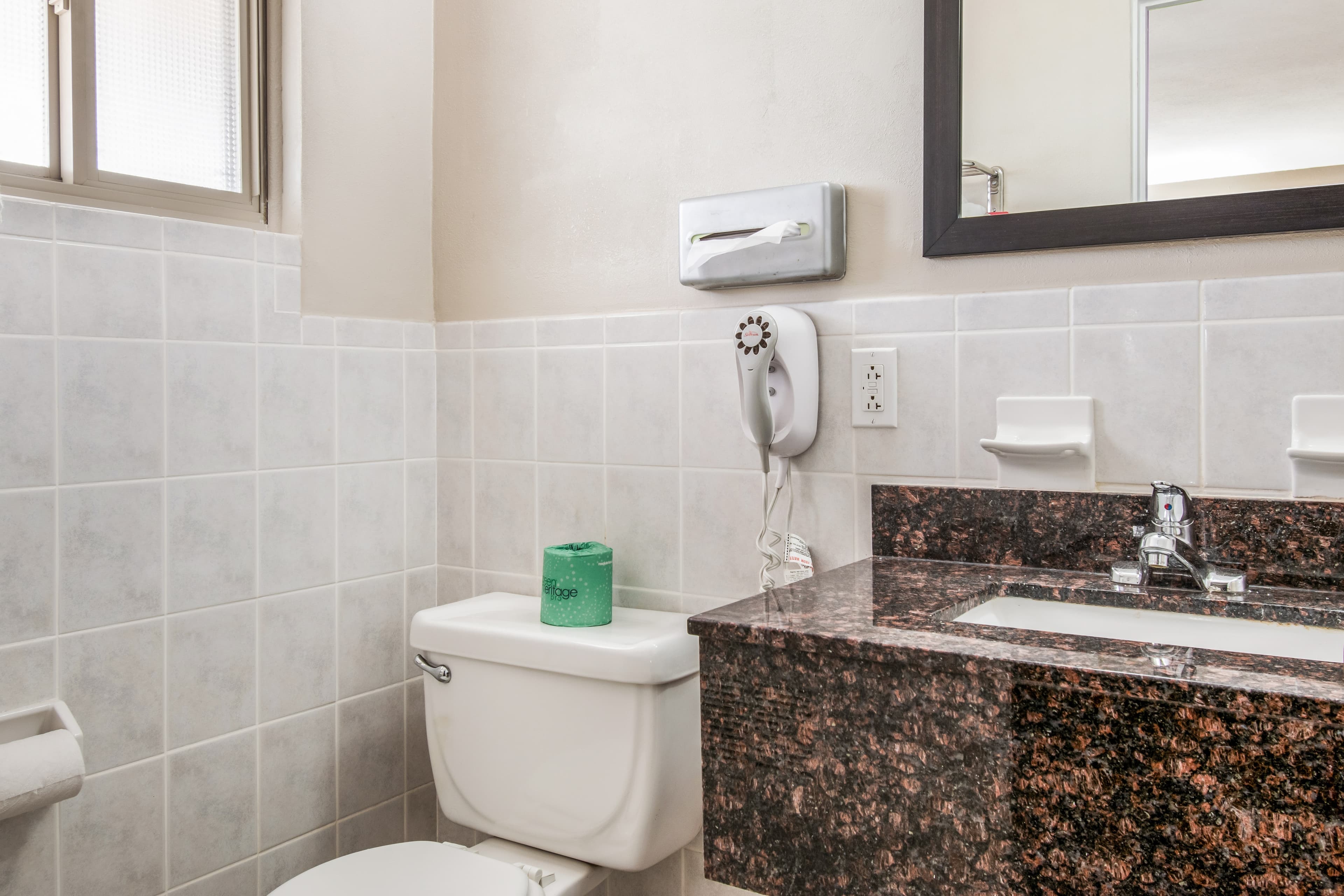 Econo Lodge Mechanicsburg - Harrisburg West - Image 5